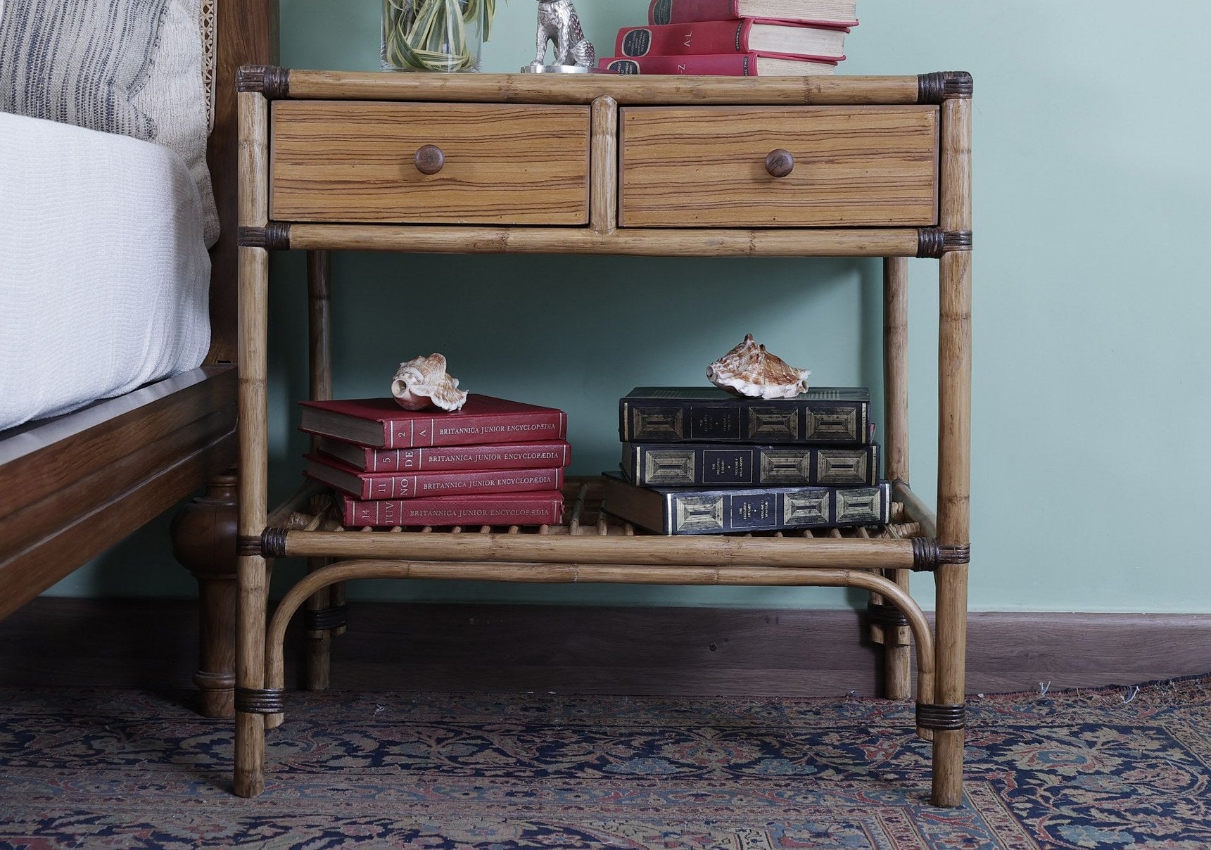 Bilton Table
