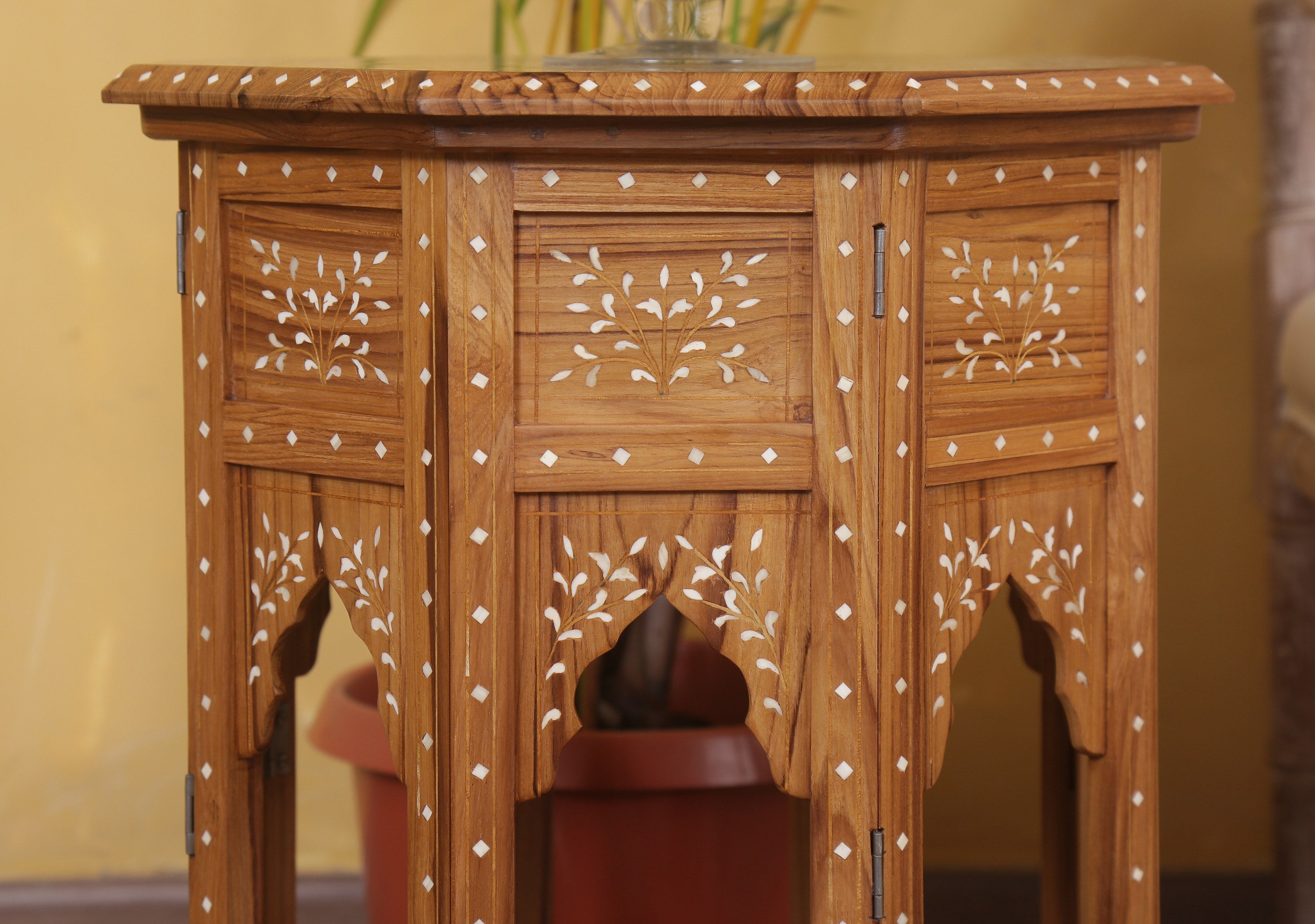 Simo Table