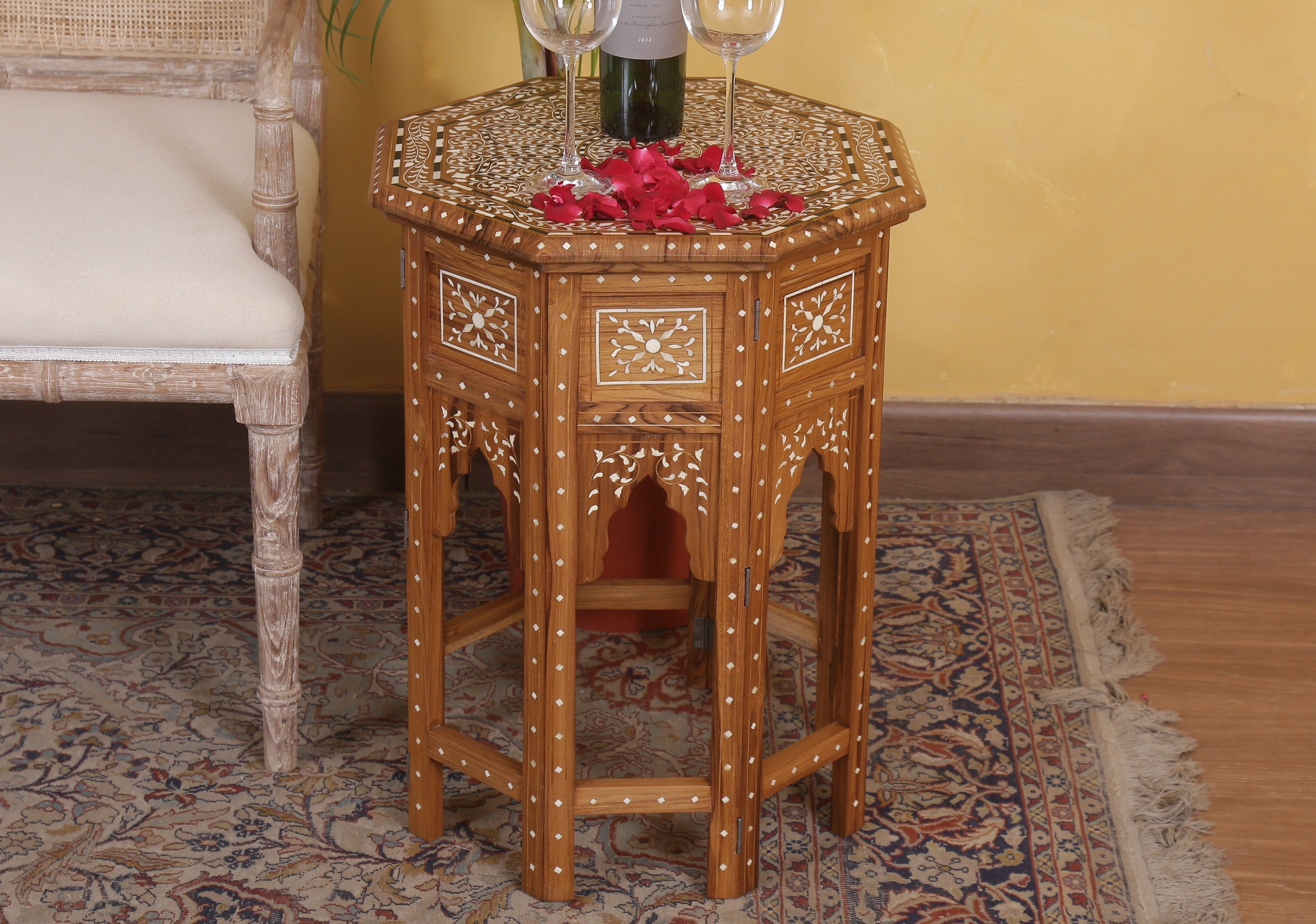Chisisi Table