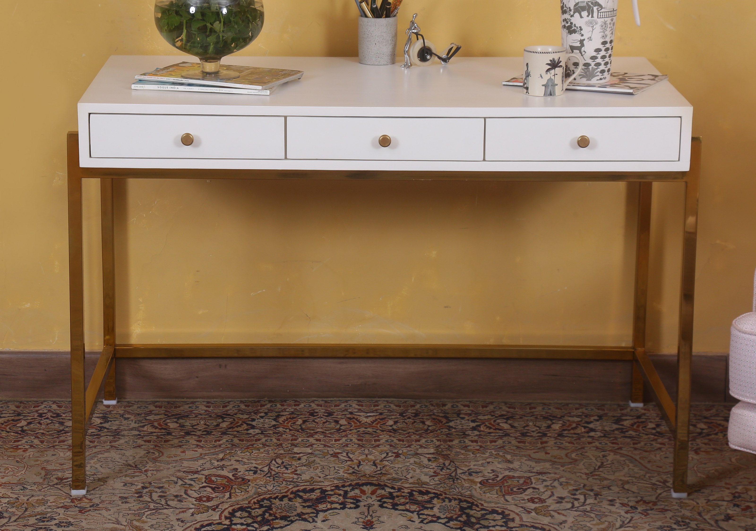 Vincent Desk