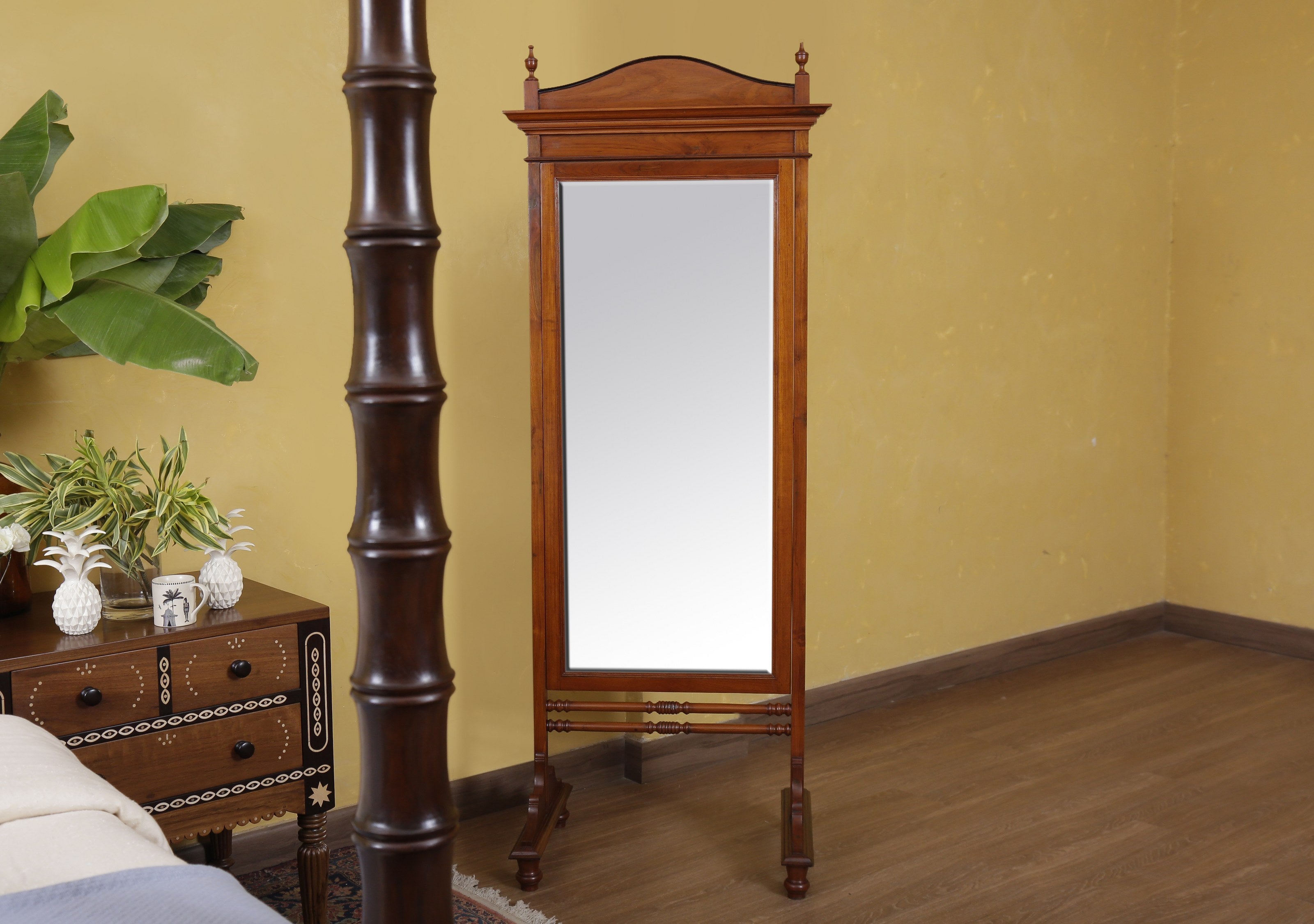 Seton Free-Standing Mirror