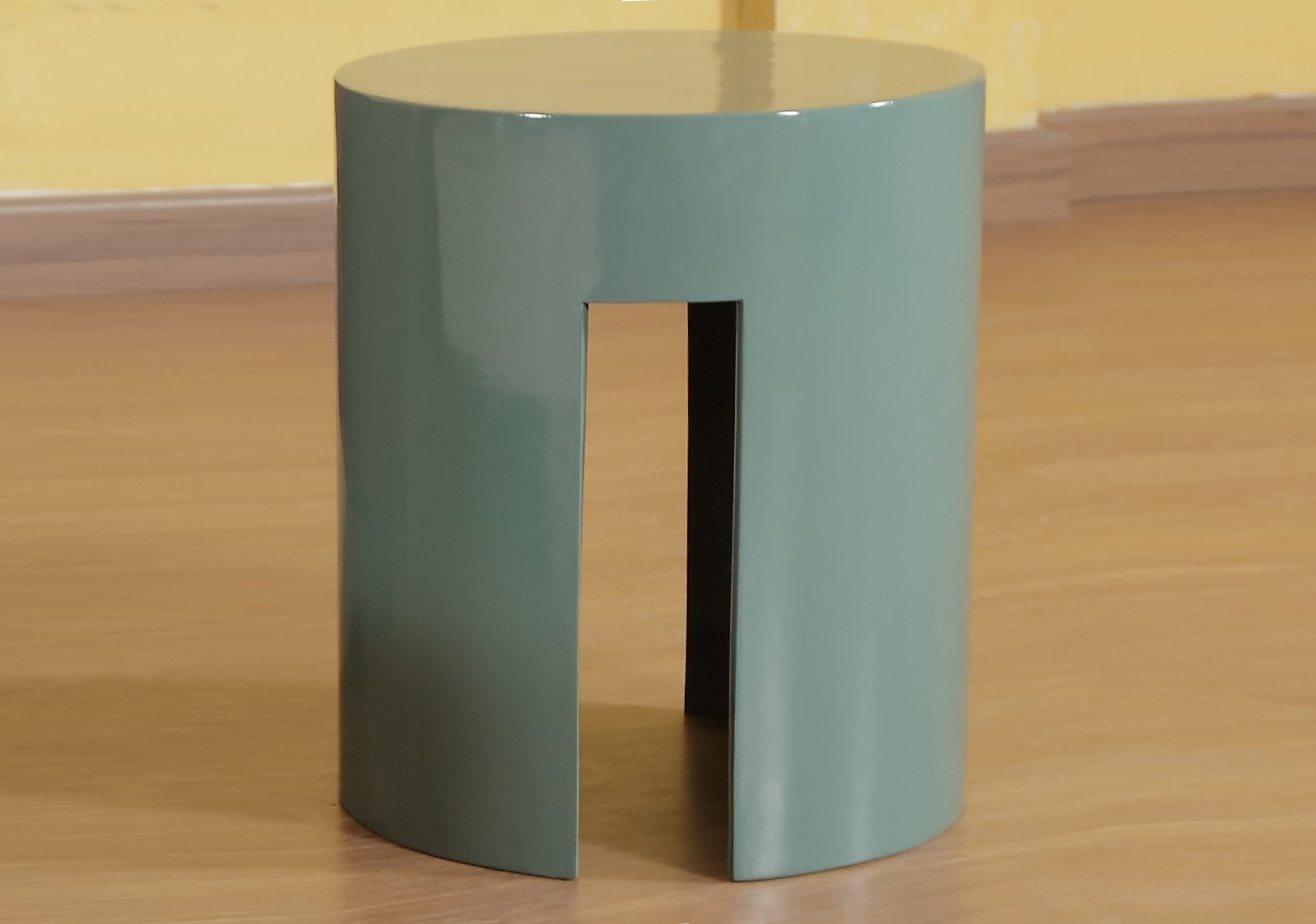 Augustus Table