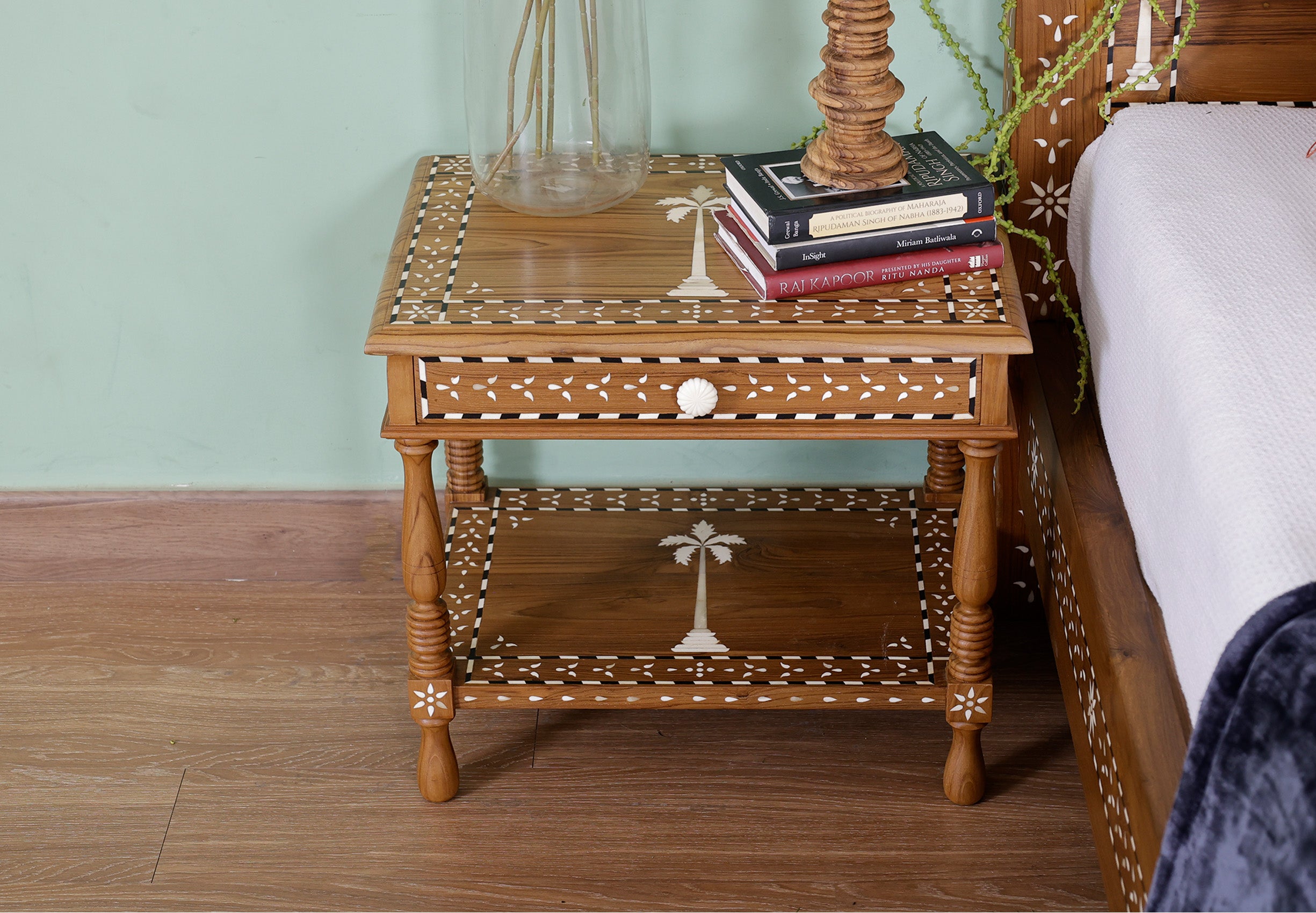 Hasling Nightstand