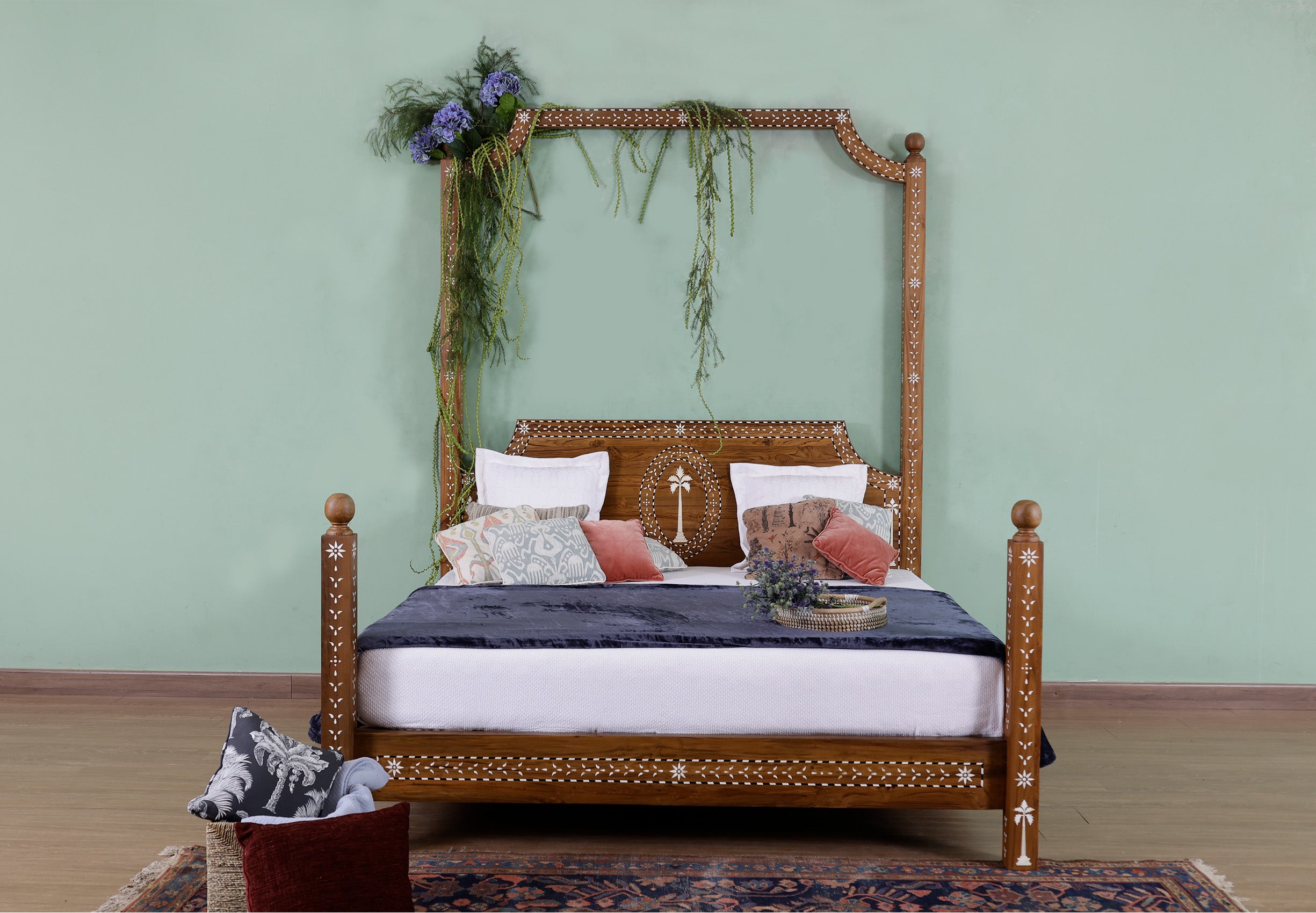 Wilmot Inlaid Bed