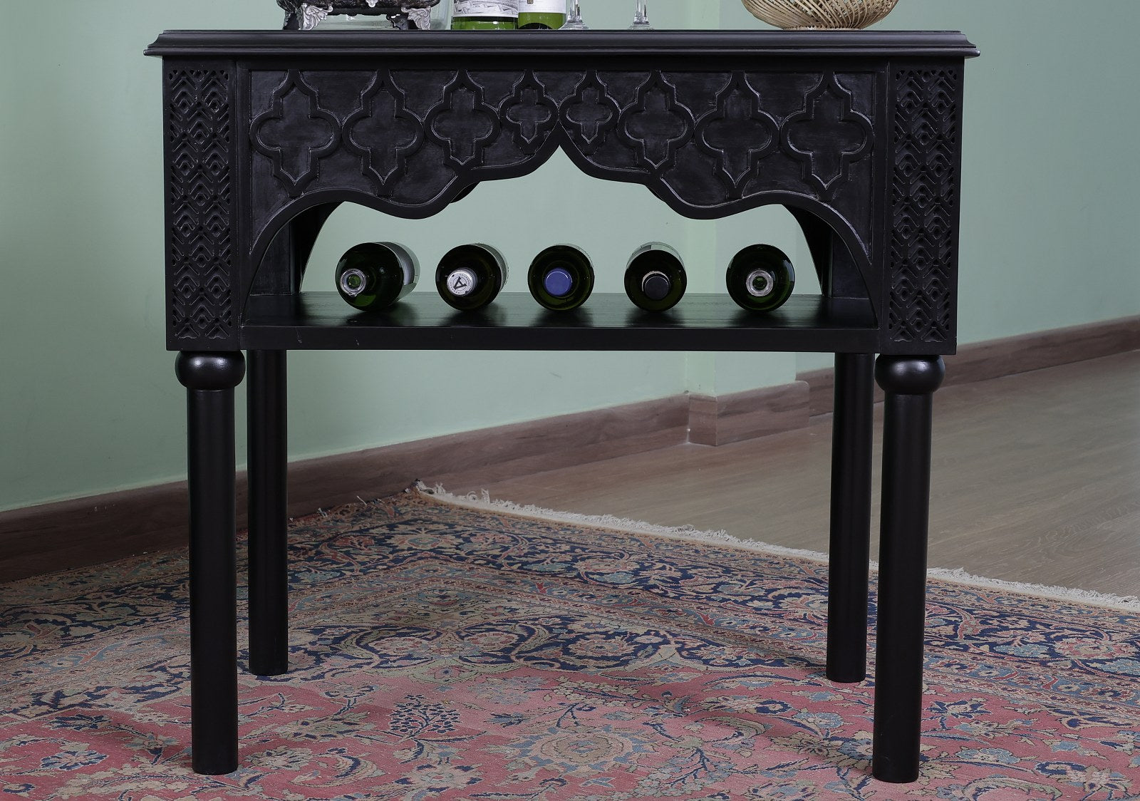 Varick Table