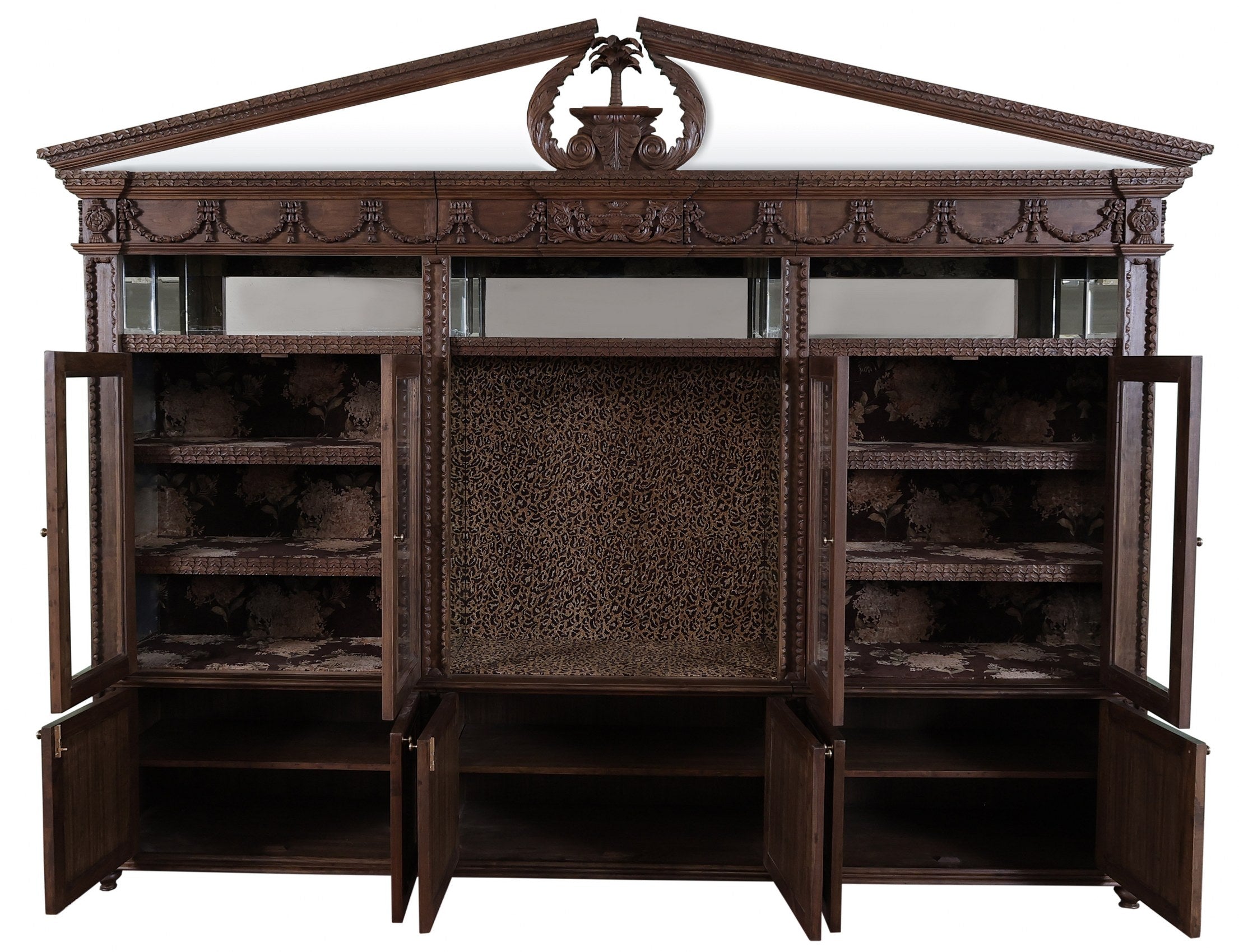 Dauphin Cabinet