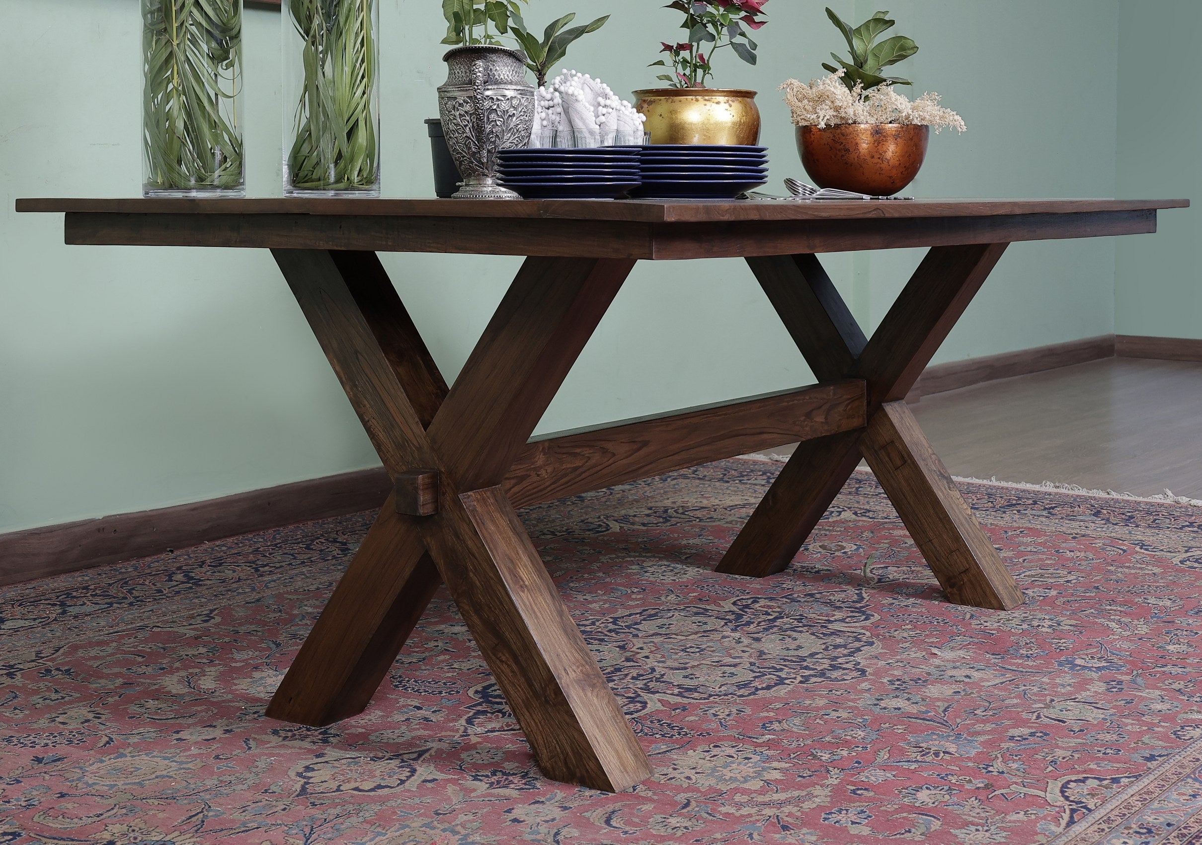 Rakotov Breakfast Table