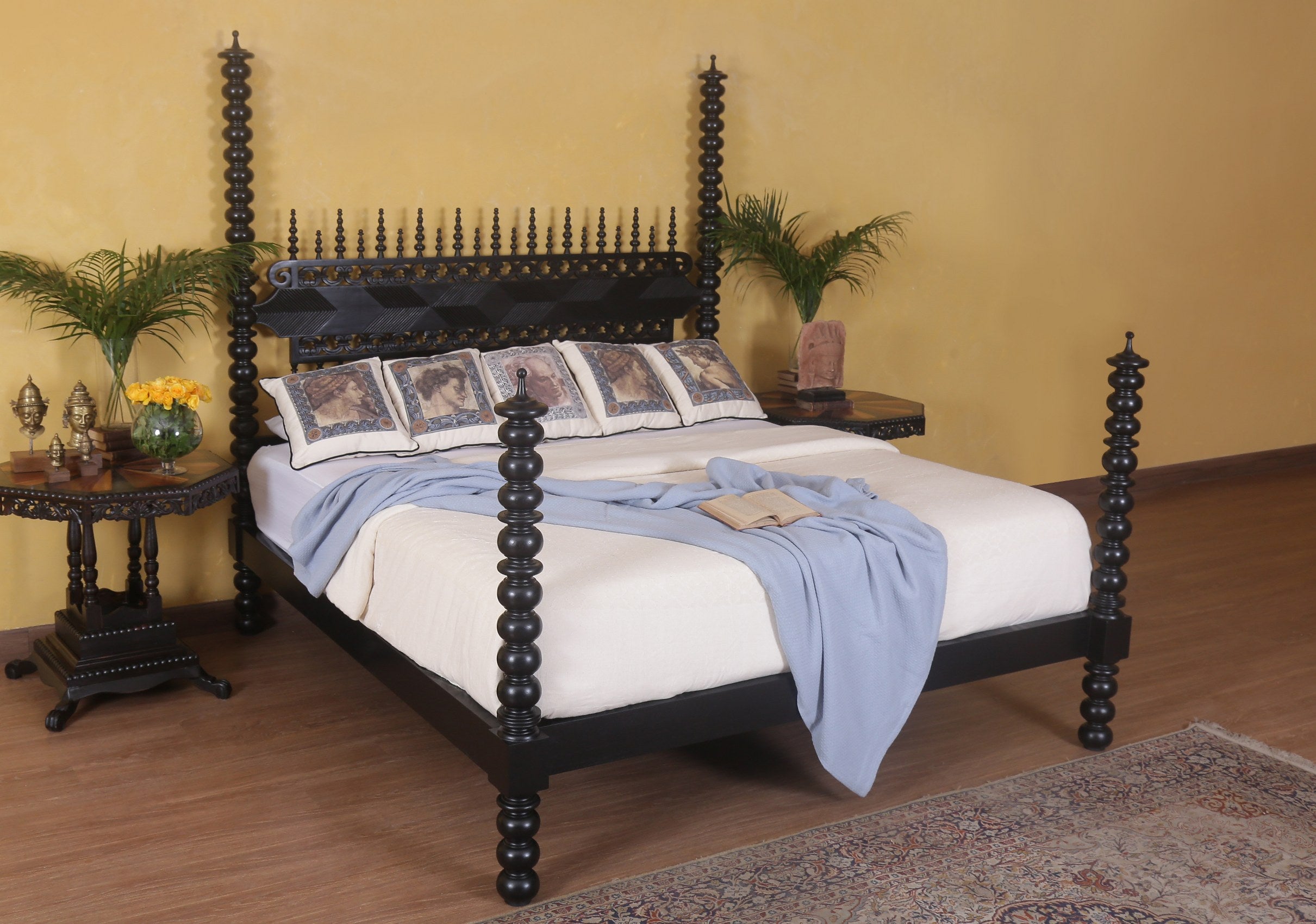 Roxwell Bed