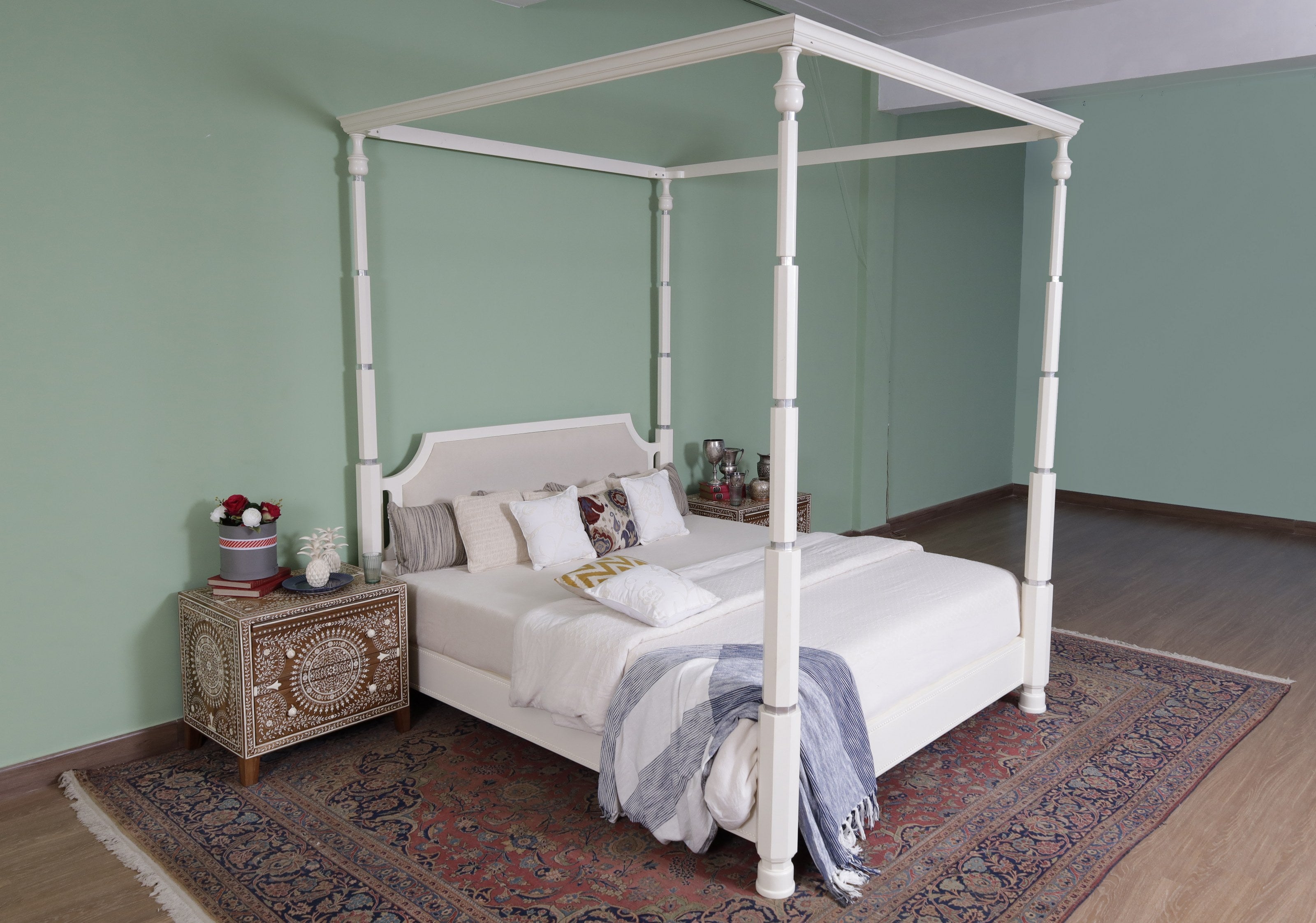 Wakefield Poster Bed