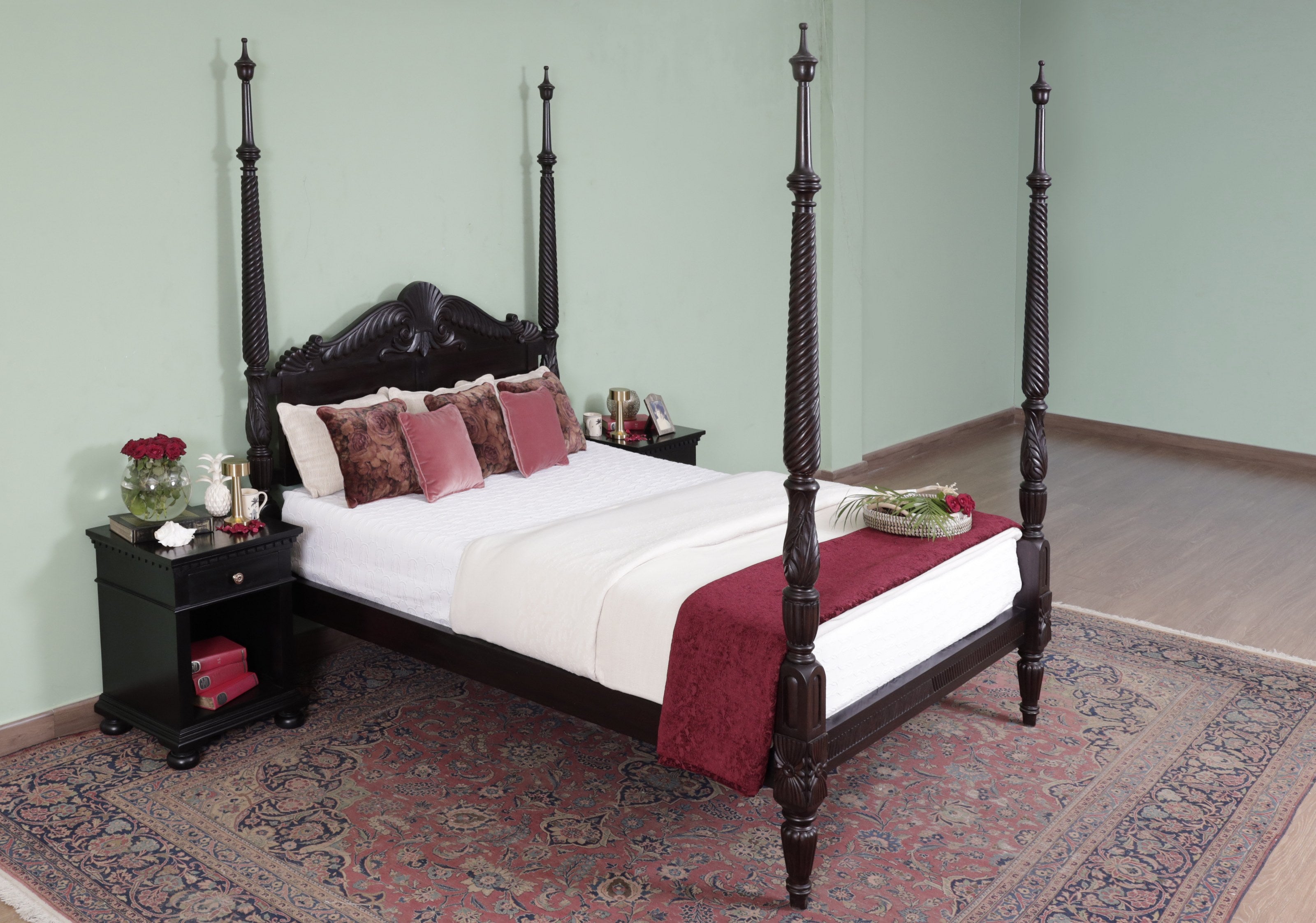 Windham Poster Bed