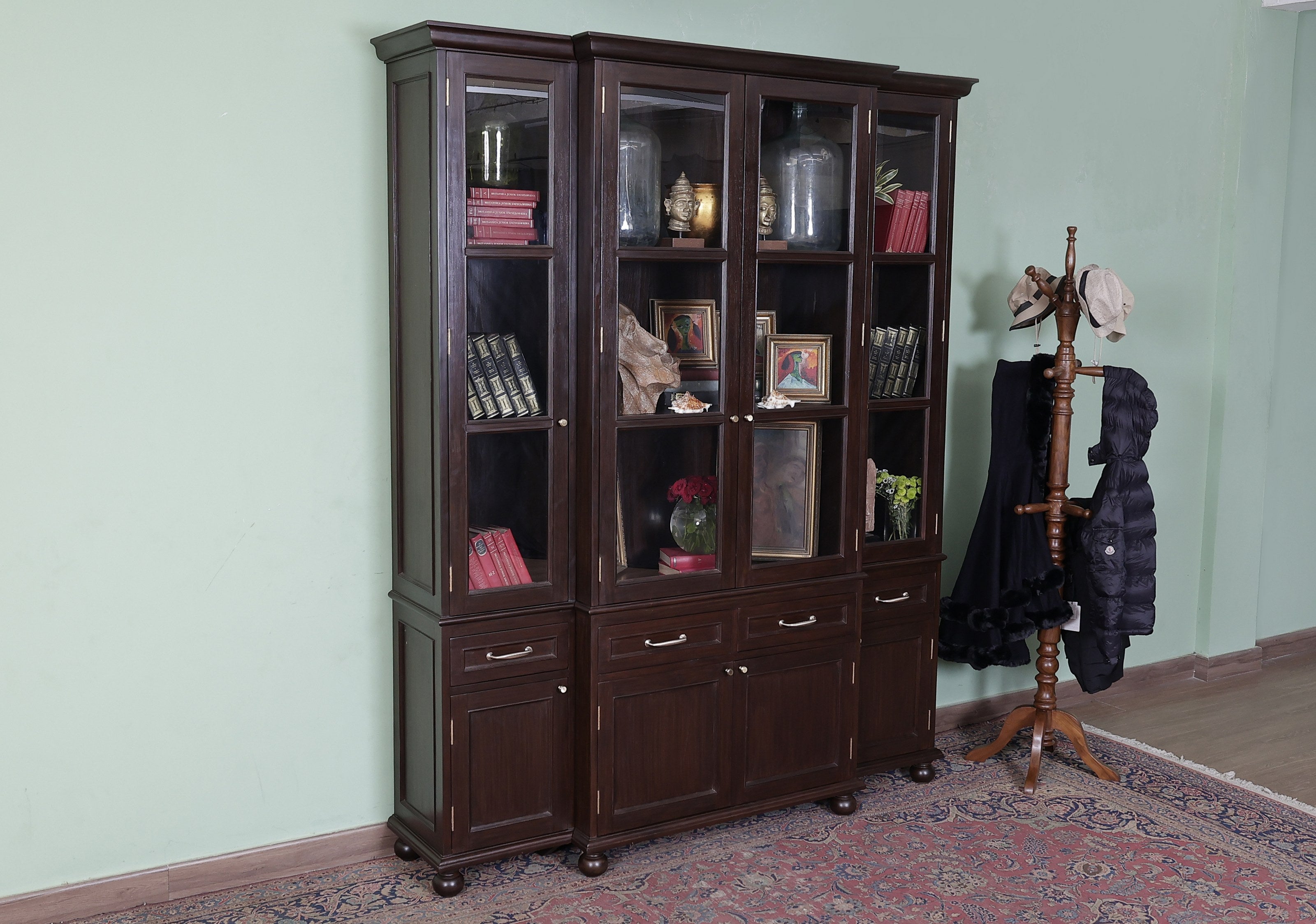 Westmead Cabinet
