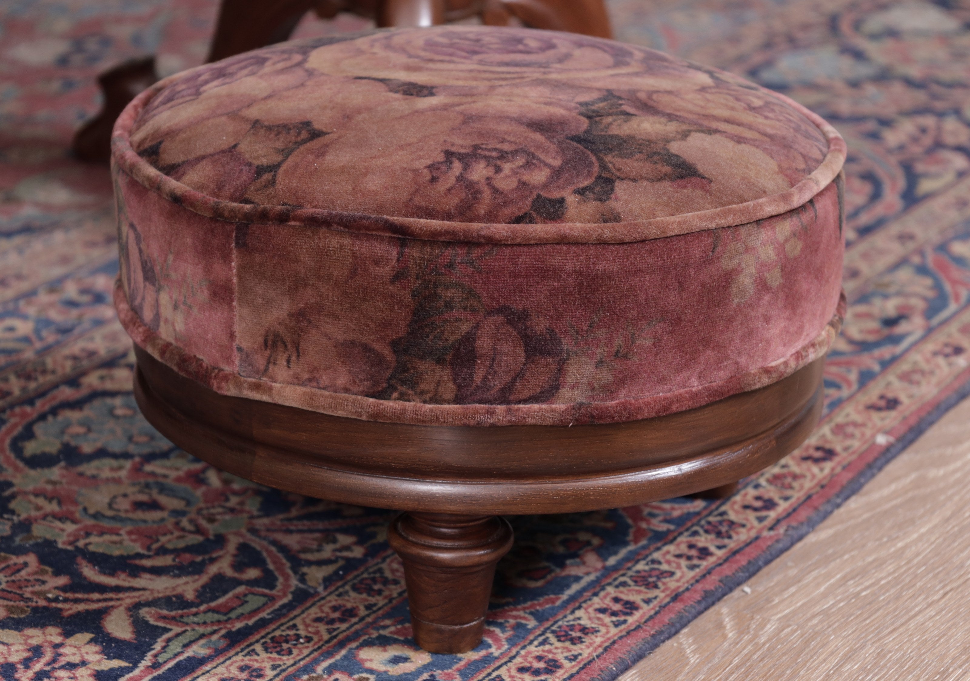 Phipps Stool