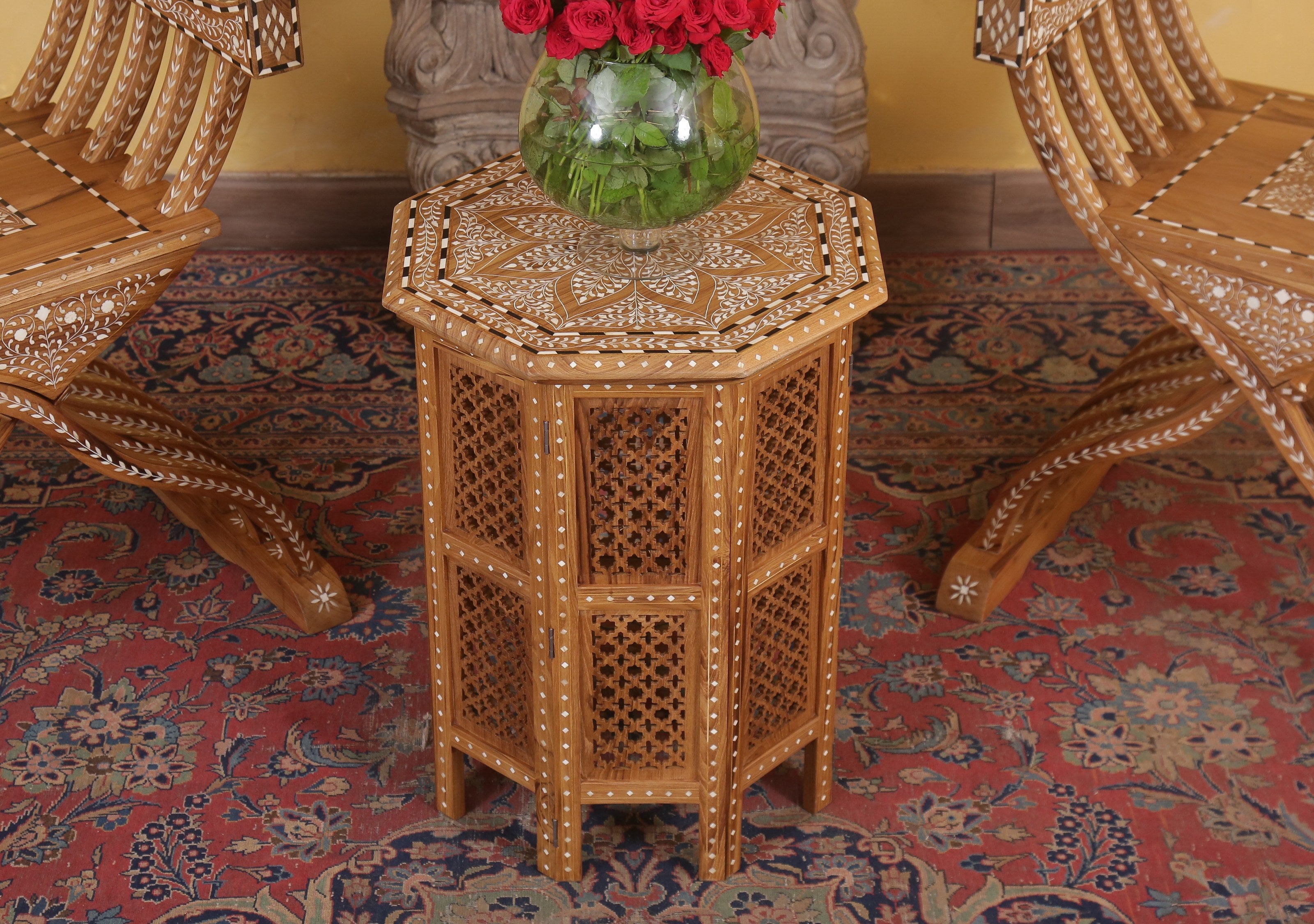 Chakir Table