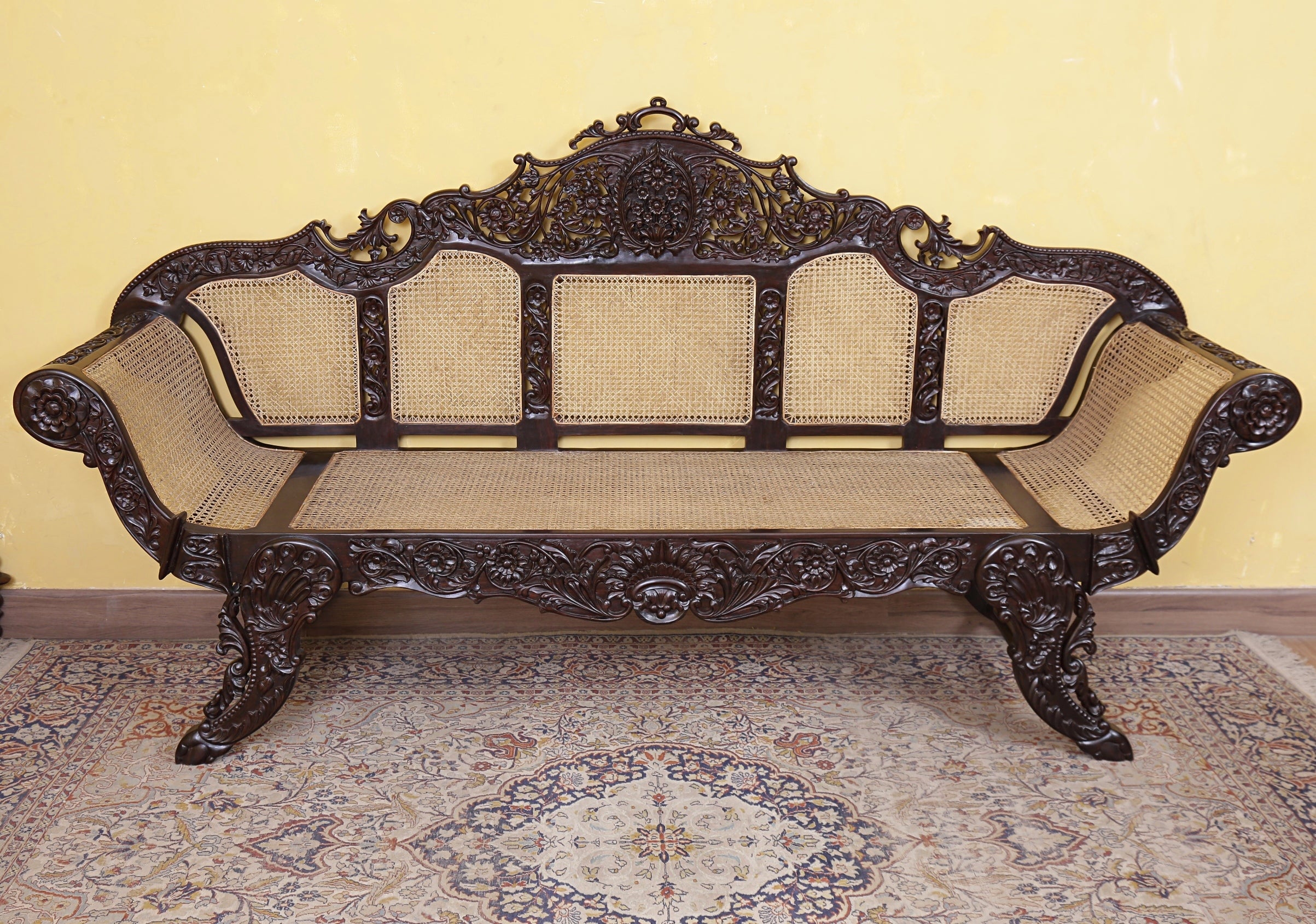 Stratton Divan