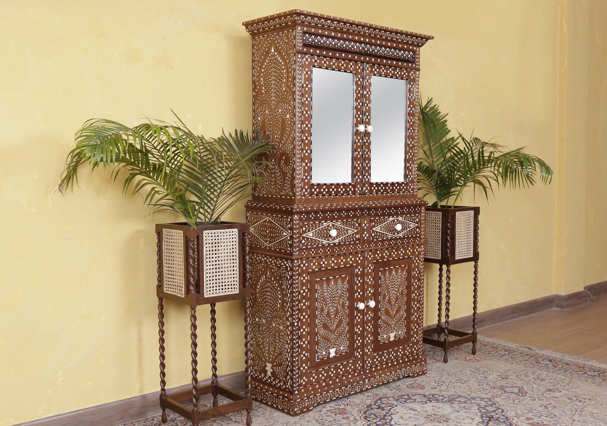 Dotin Inlaid Cabinet