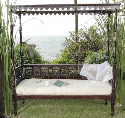 Menezes Antique Day Bed