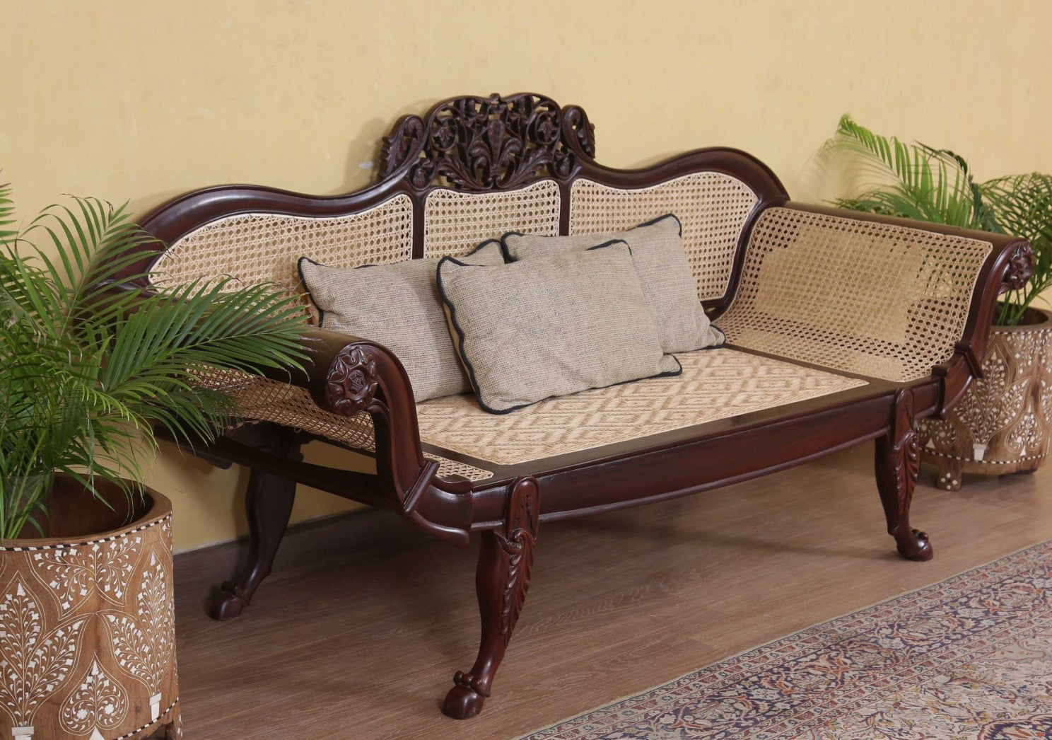 Vansittart Divan
