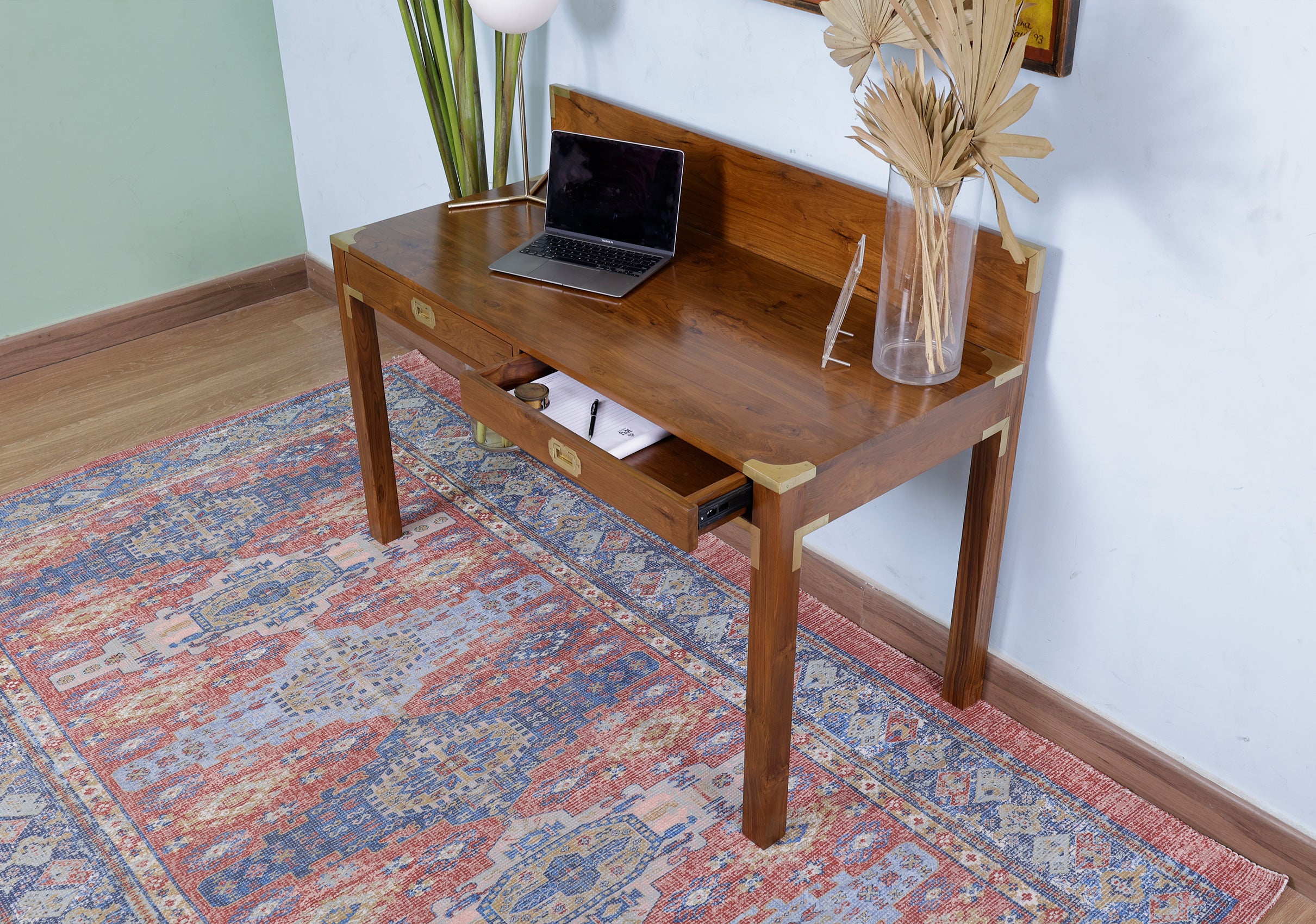 Magdalene Campaign Desk