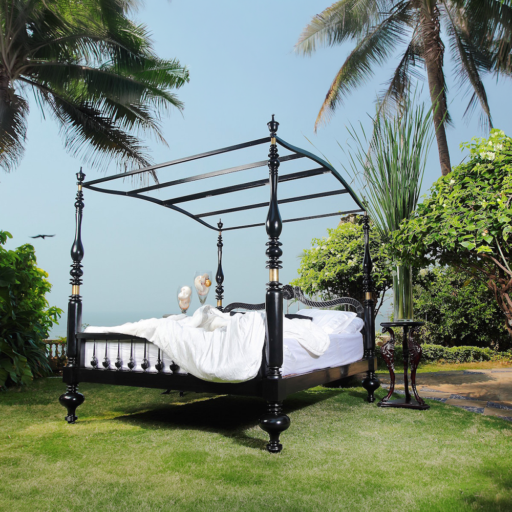 Van Goens Four Poster Bed