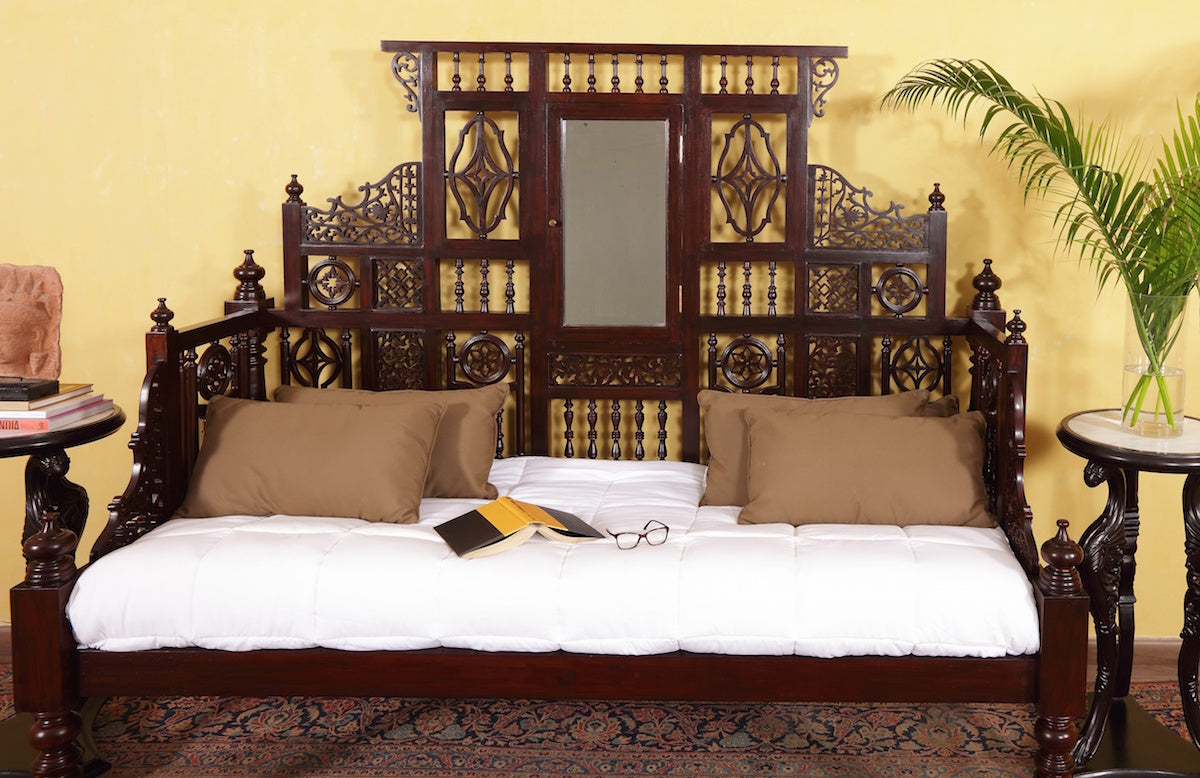 Van Hoorn Opium Bed
