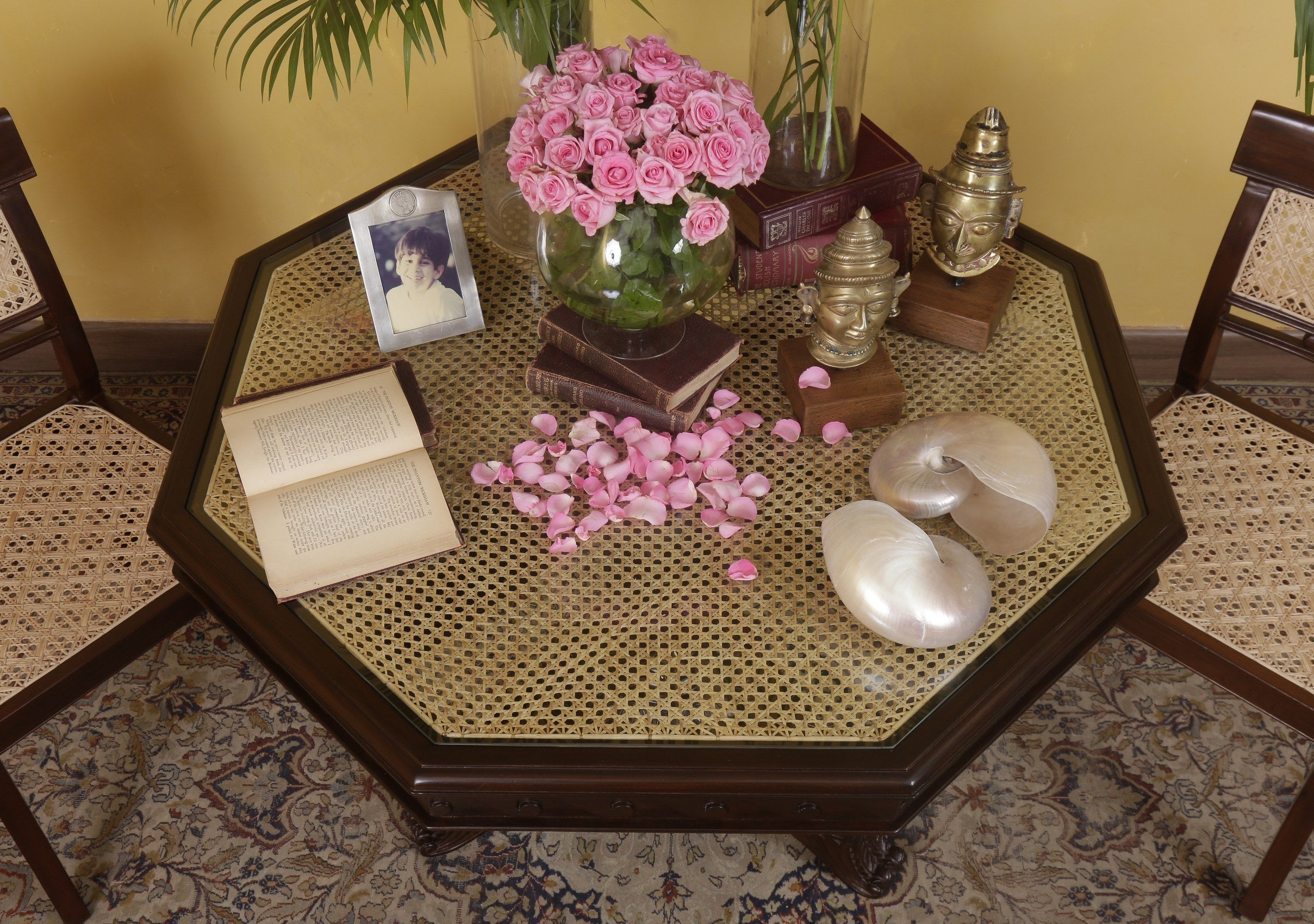 Archibald Table