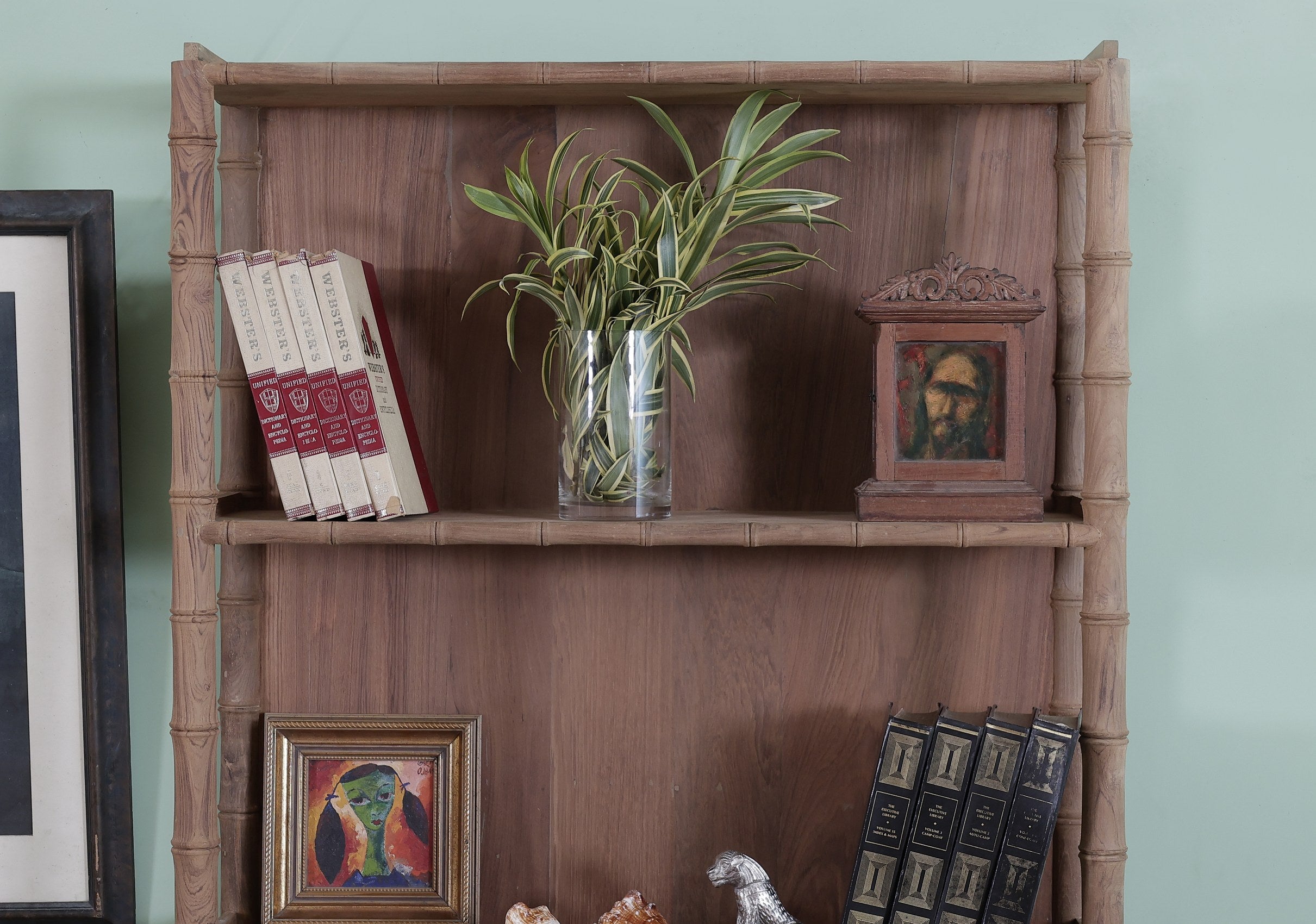 Finch Etagere