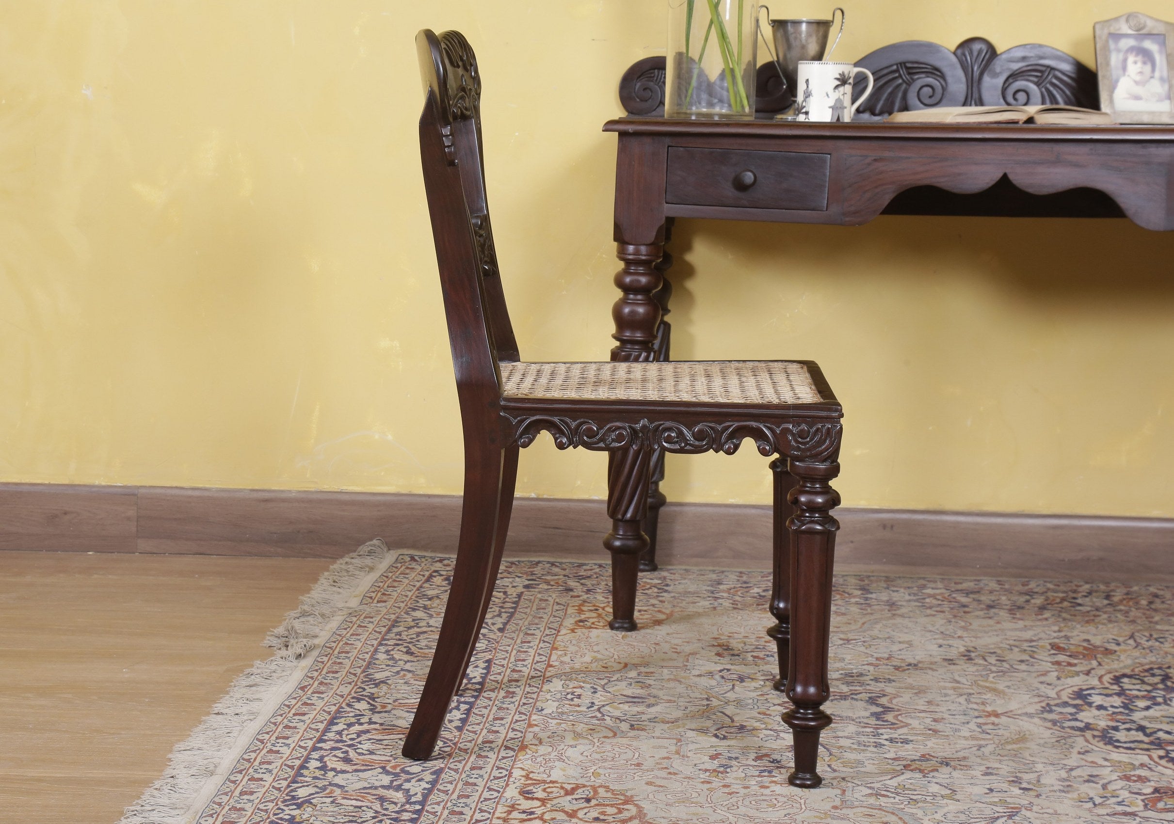 Alfonso Chair