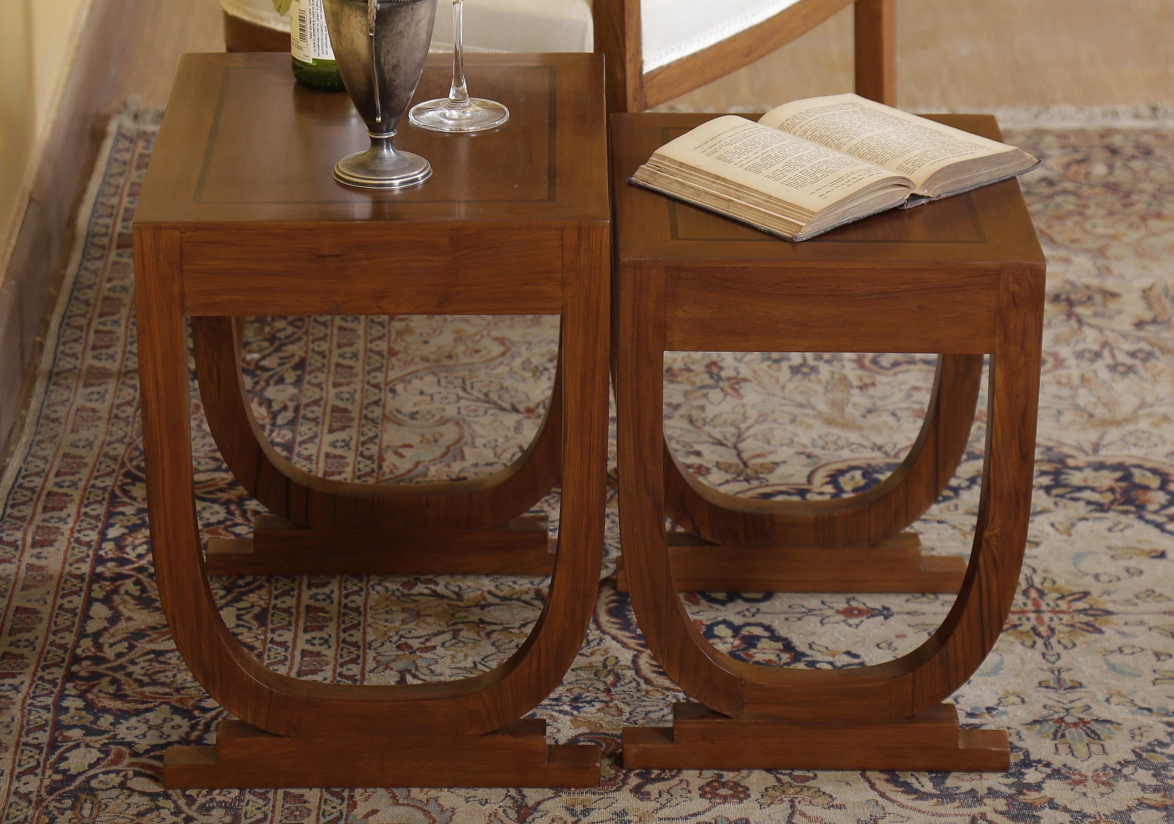 Nedve Nesting Table