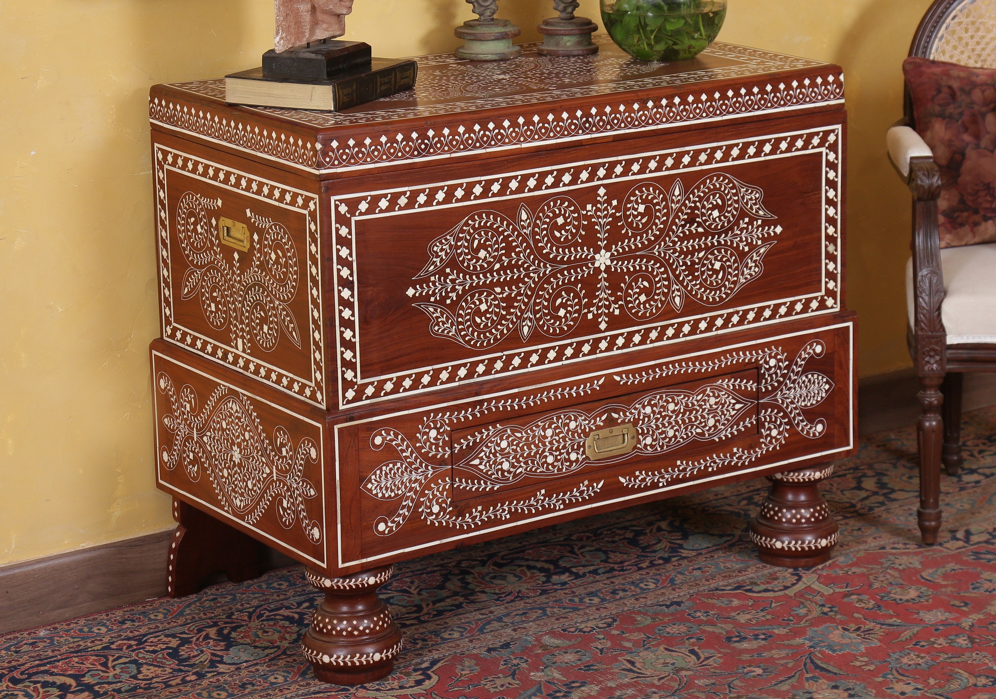 Tobin Antique Mahogany Chest