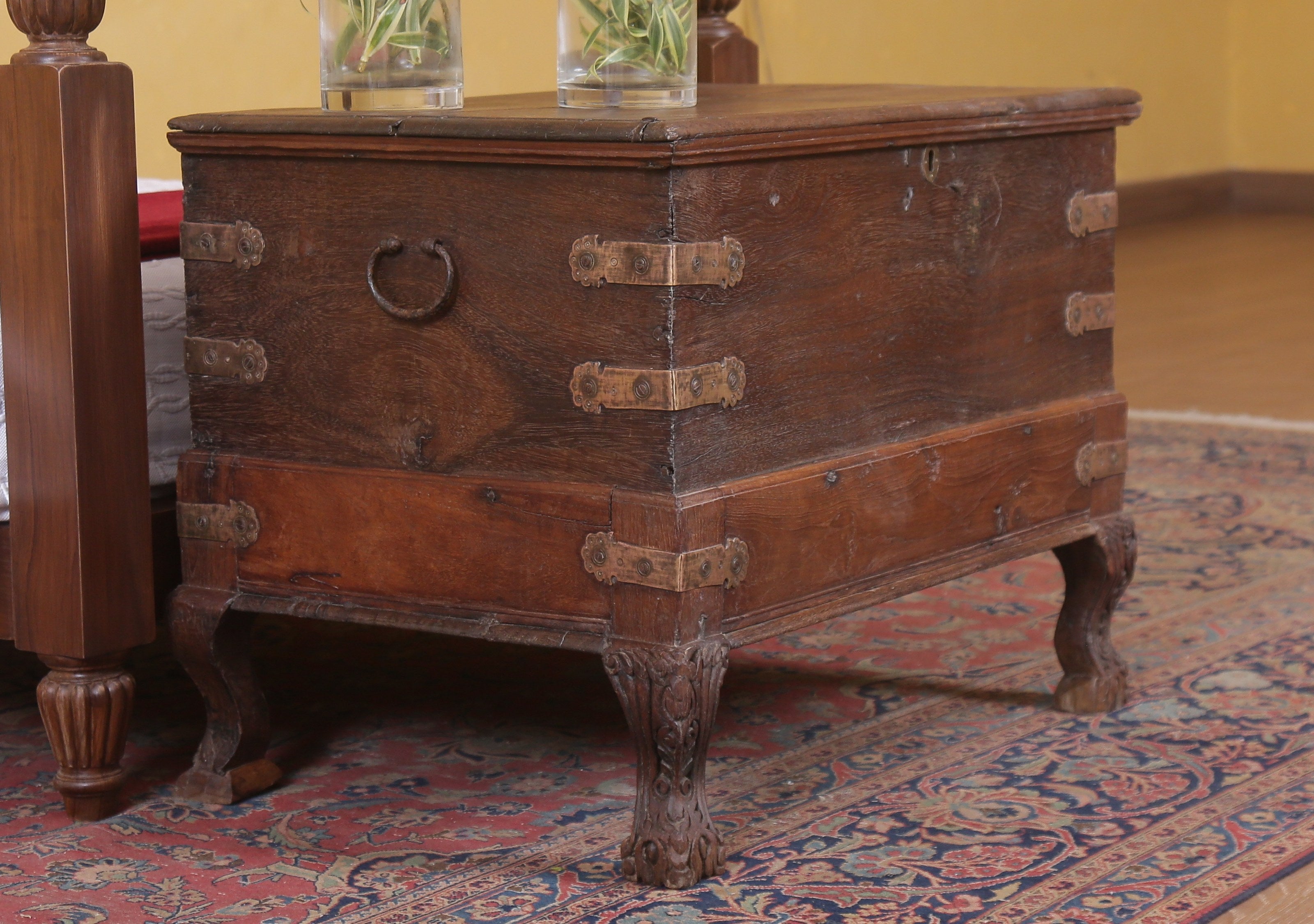 Rainham Antique Chest