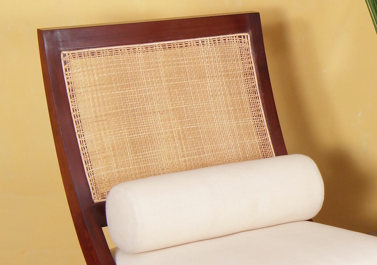 Bushe Chair
