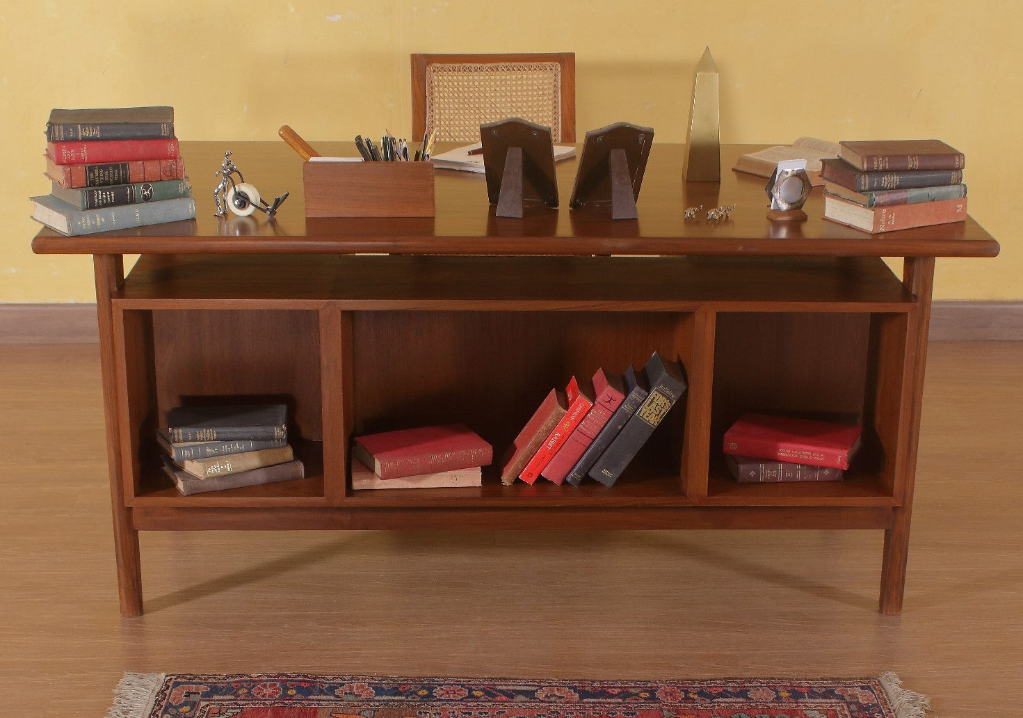 Wilberforce Desk
