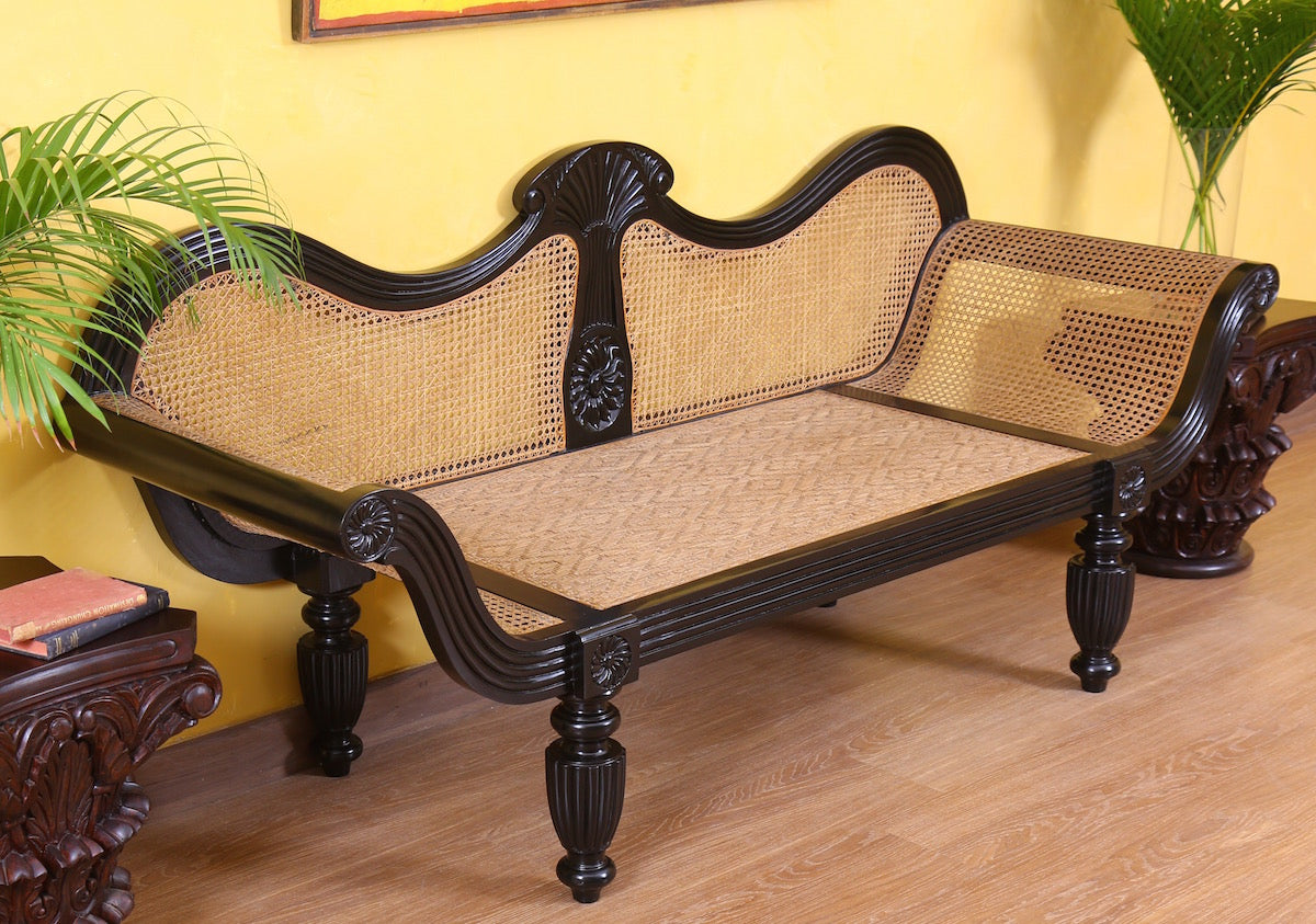 Oudtshoorn Divan