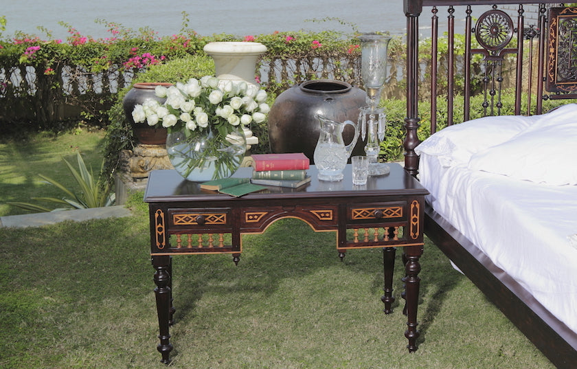 Lawrence Desk