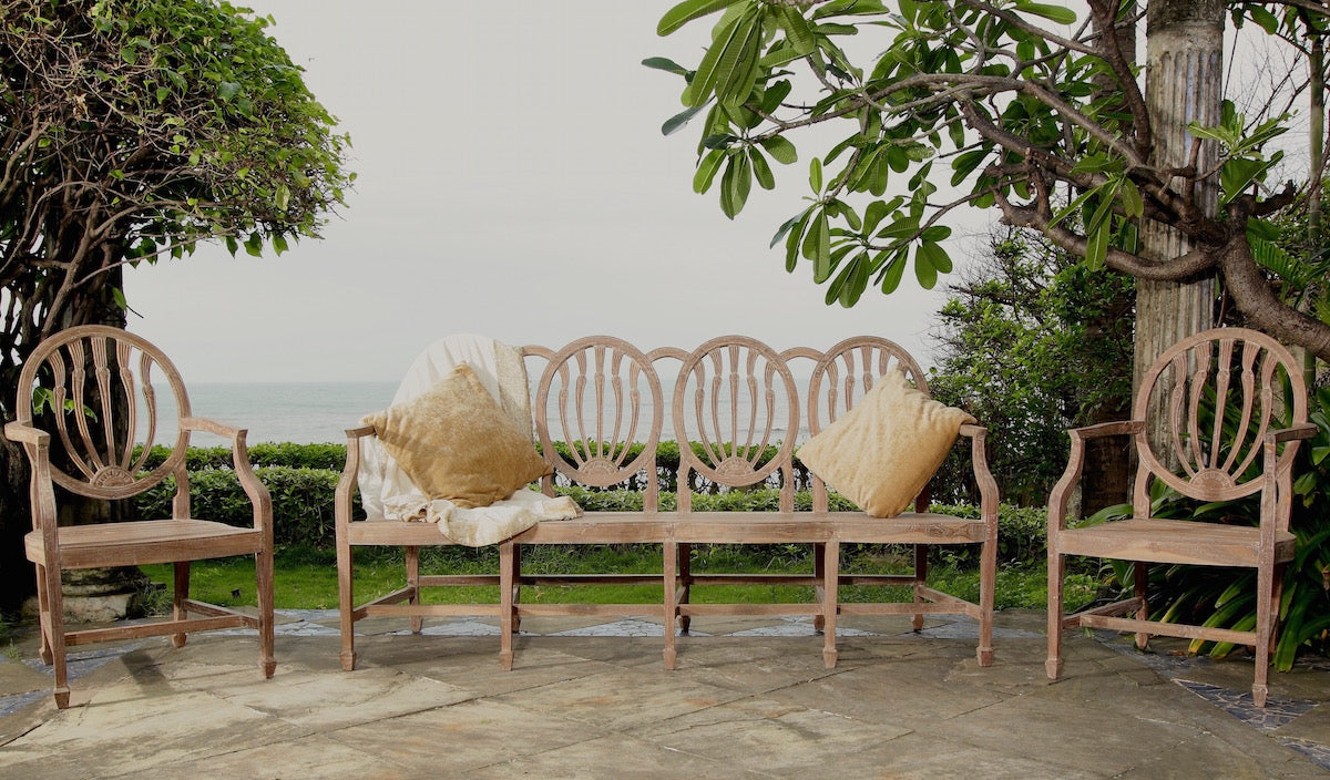 Thesiger Sofa Set