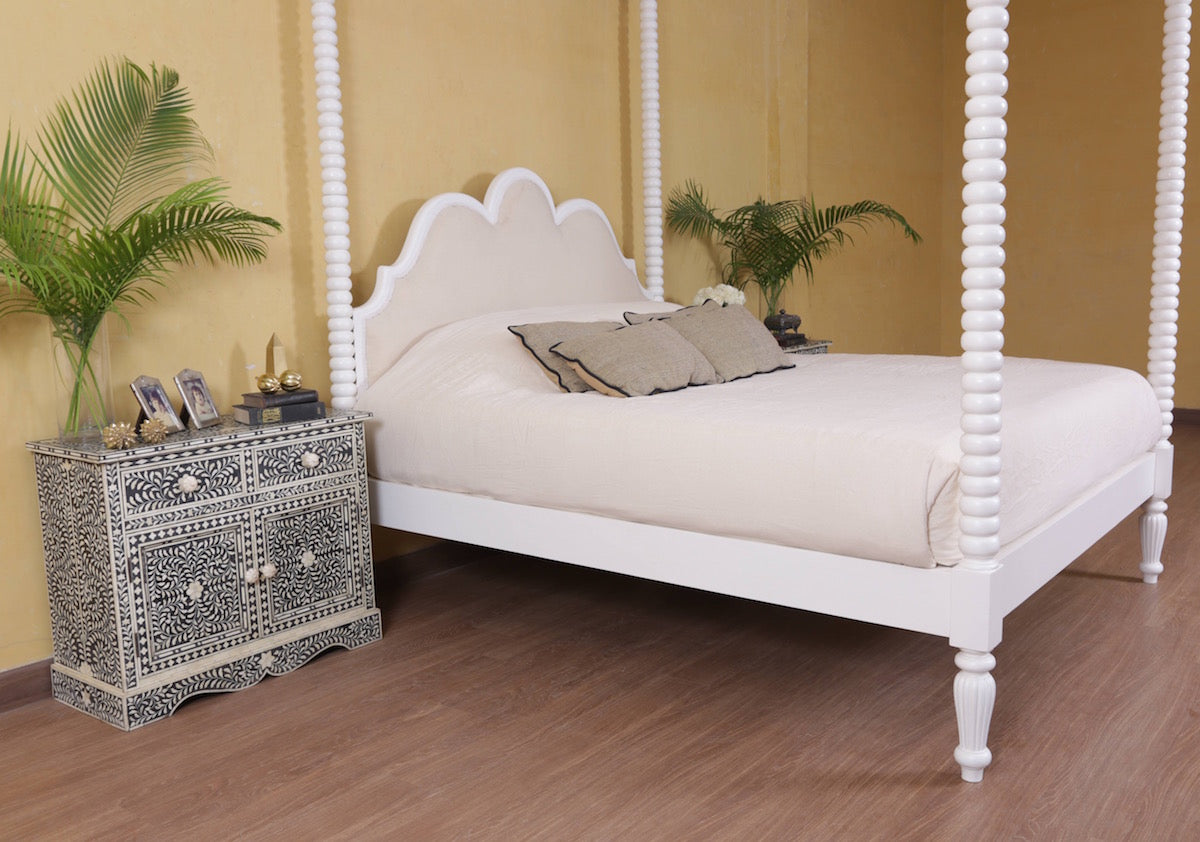Ortiz Poster Bed