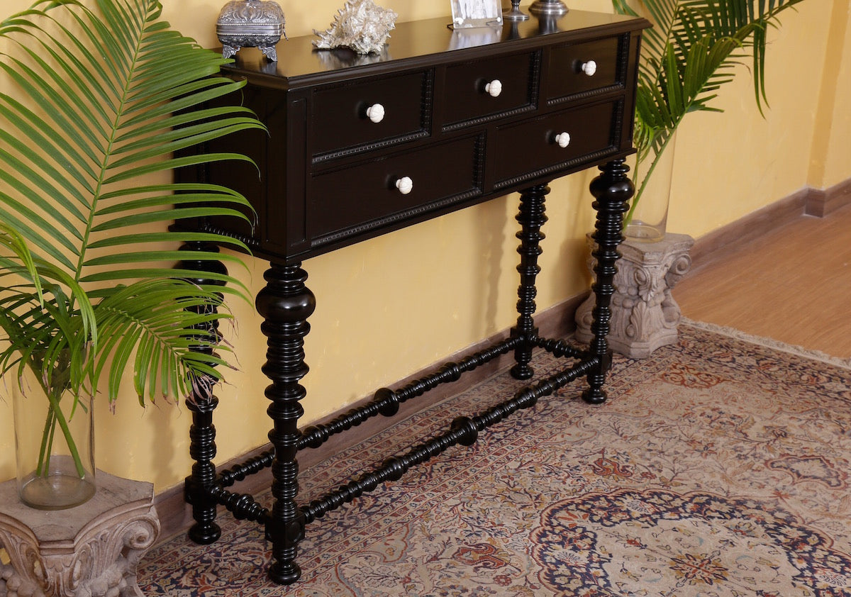 Matienzo Hallway Table