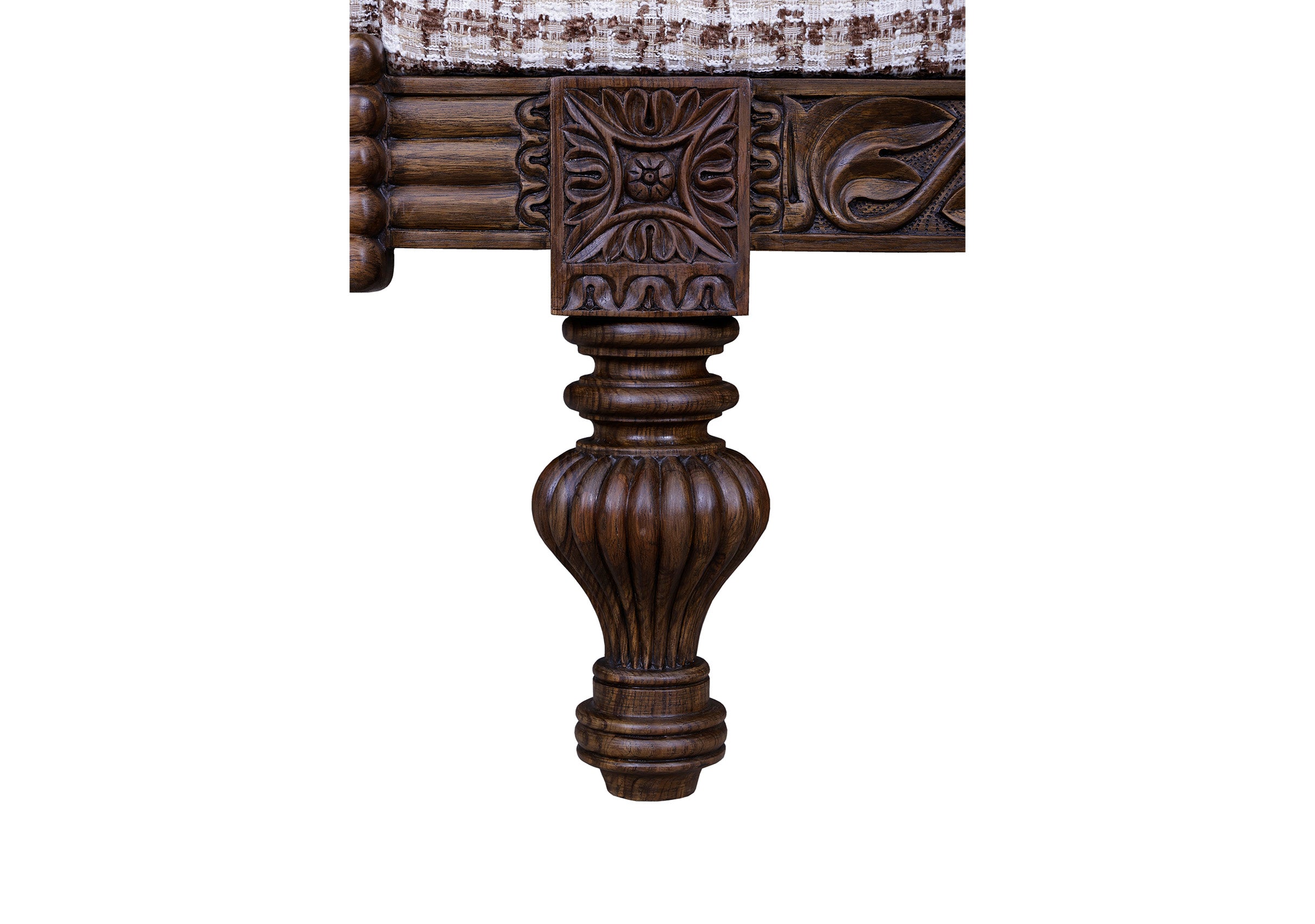 Eze Divan