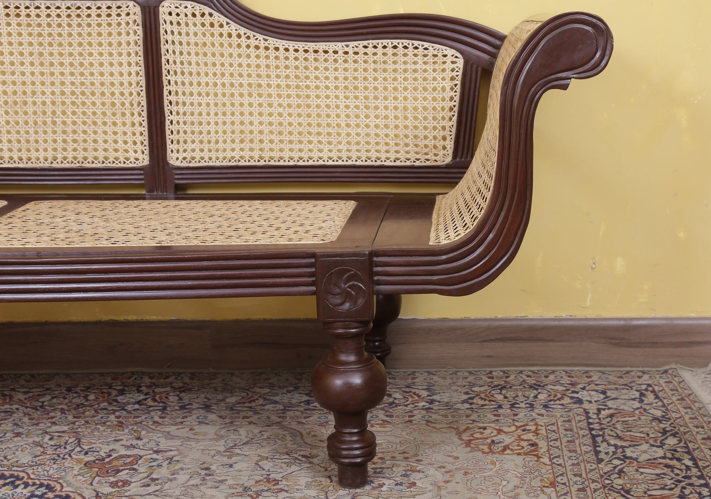 Van Plattenberg Antique Divan