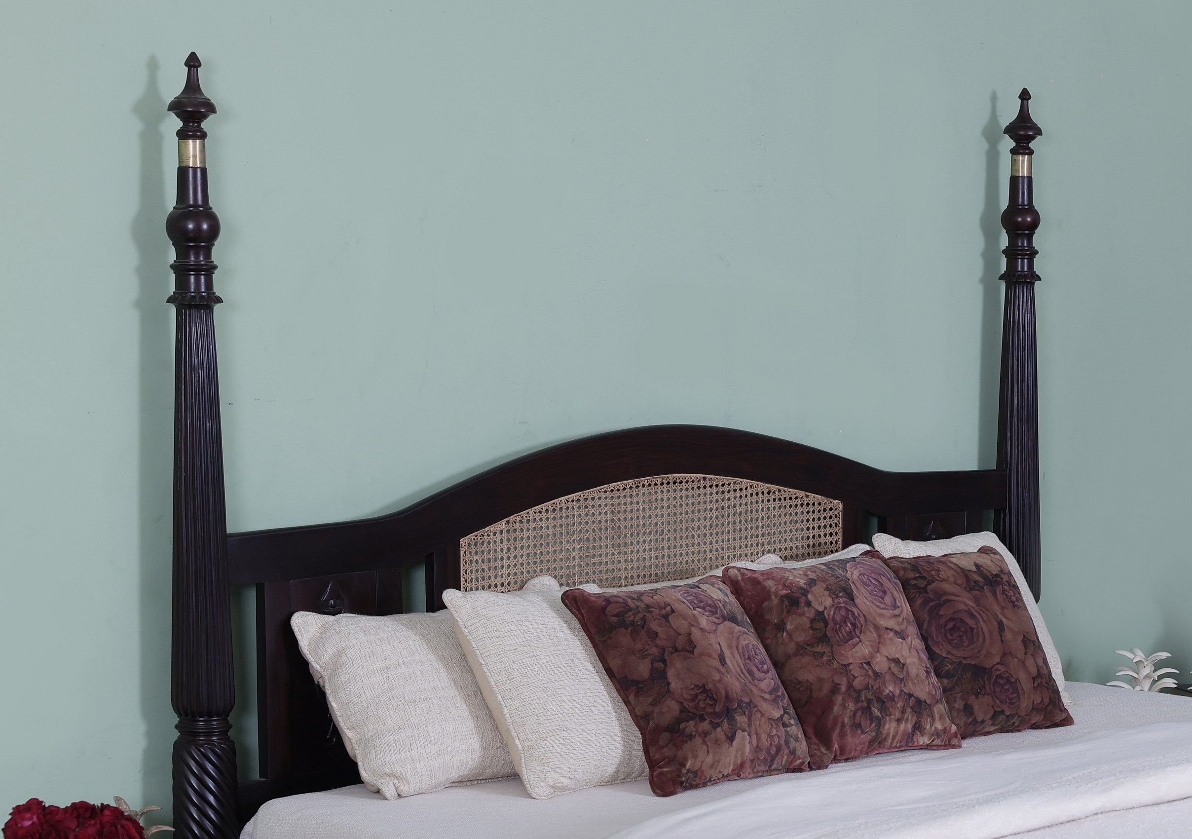 Eldridge Poster Bed