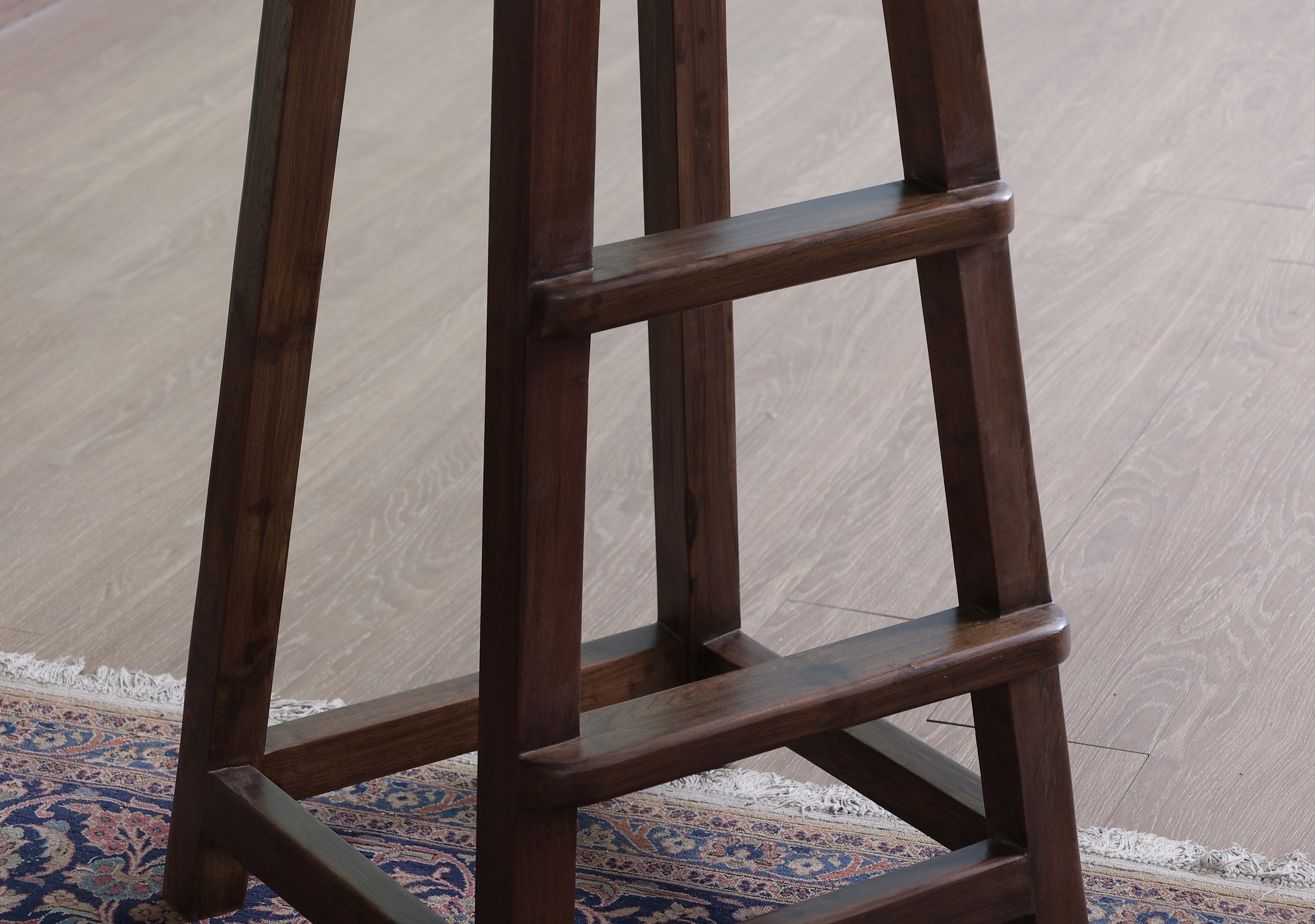 Chitina Stool