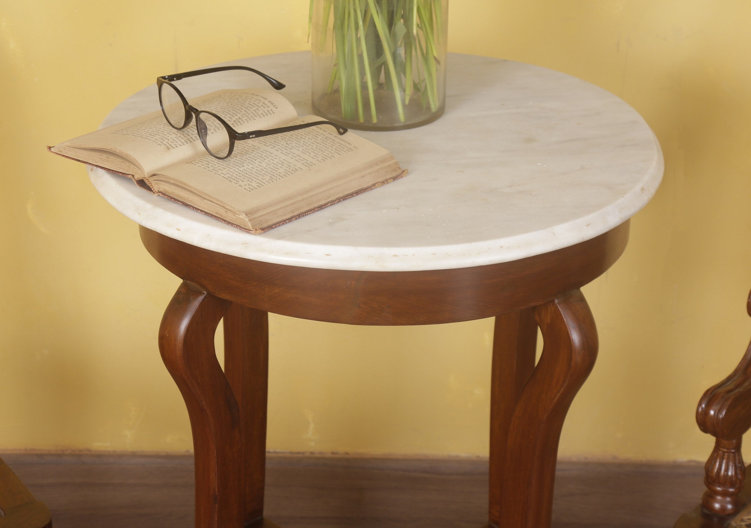 Pitt Table
