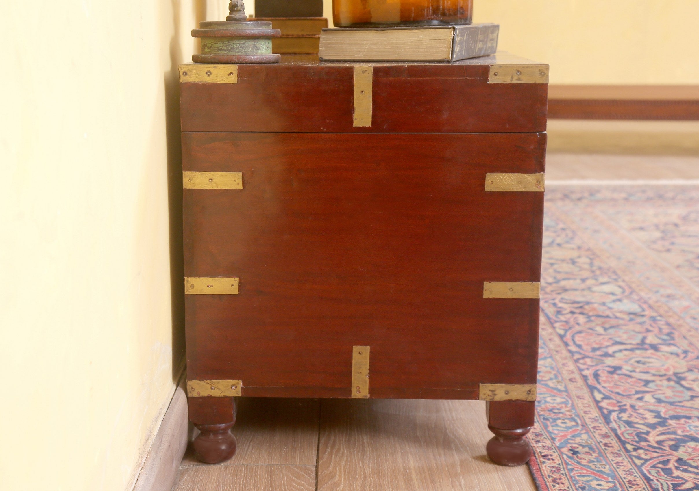 Luna Antique Chest