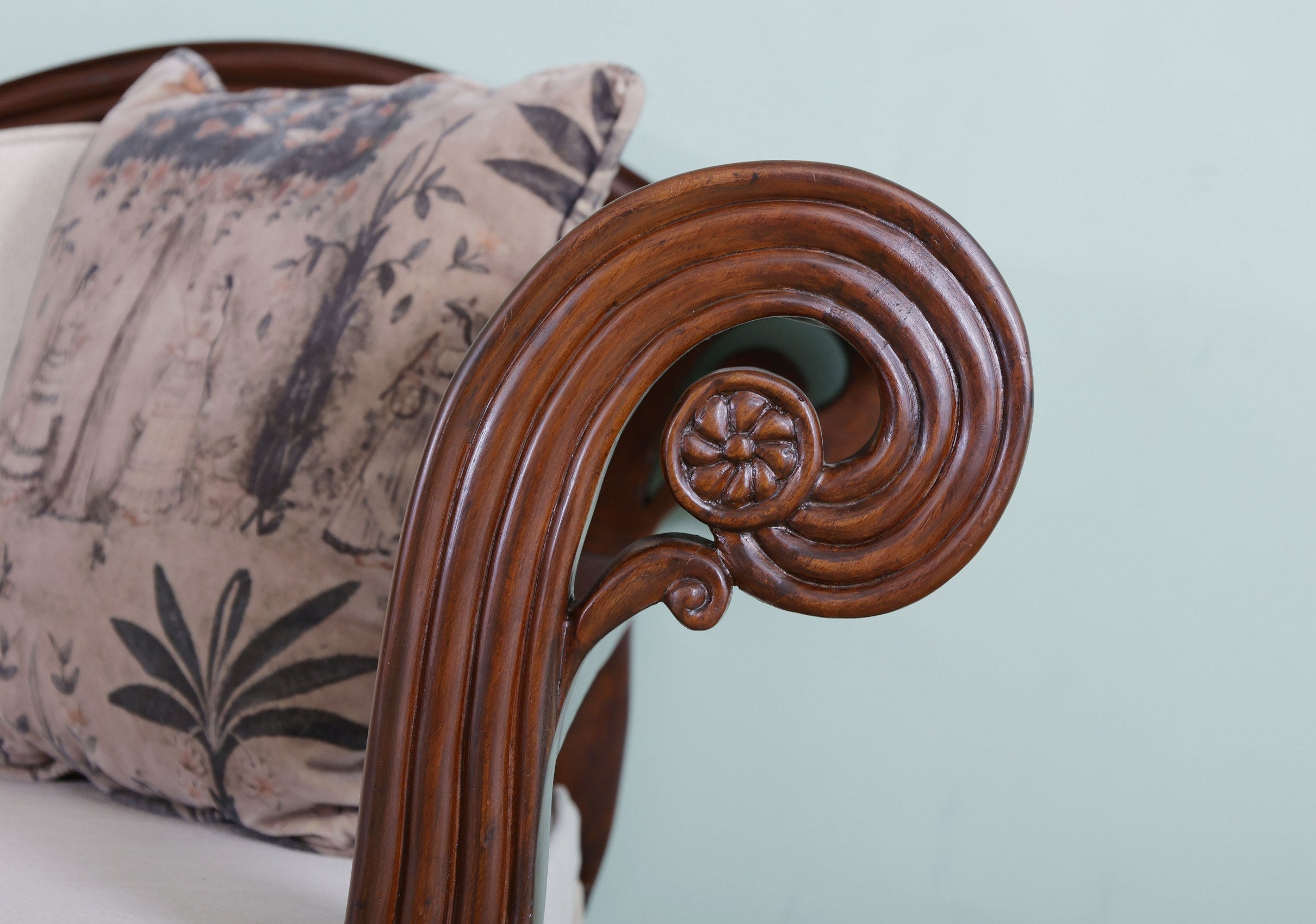 Tatham Divan