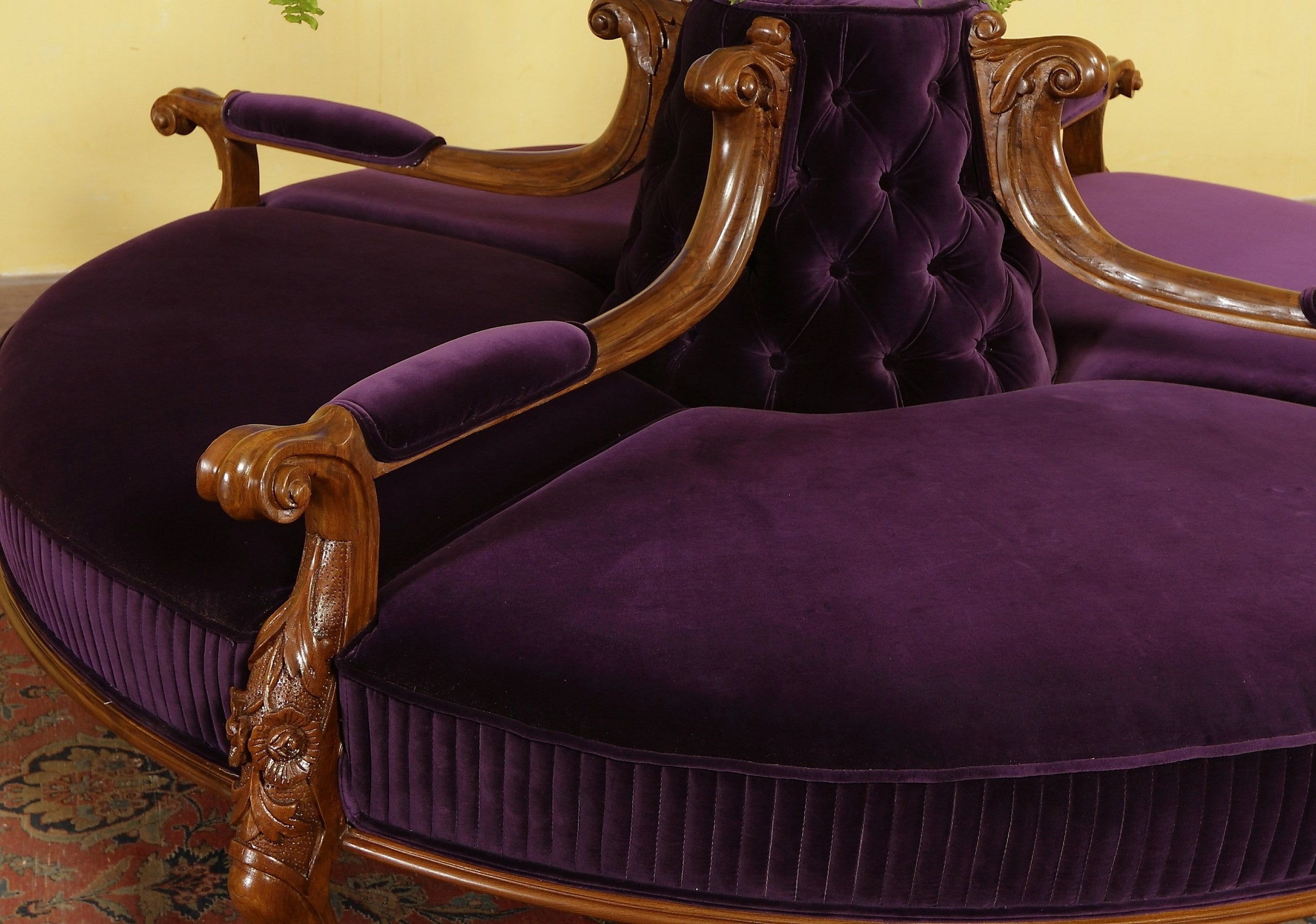 Meredith Tete a Tete Sofa