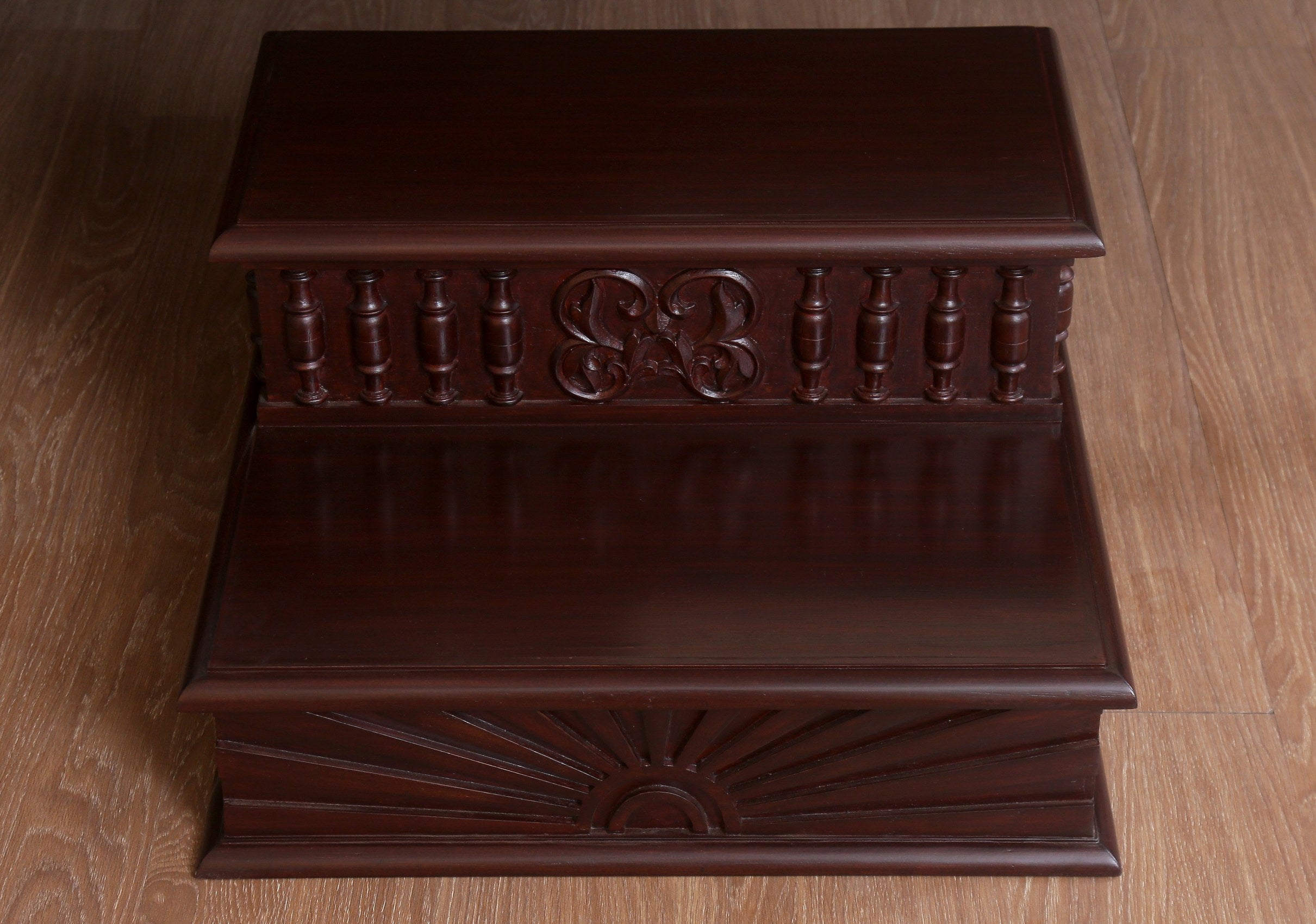 Berends Step Stool