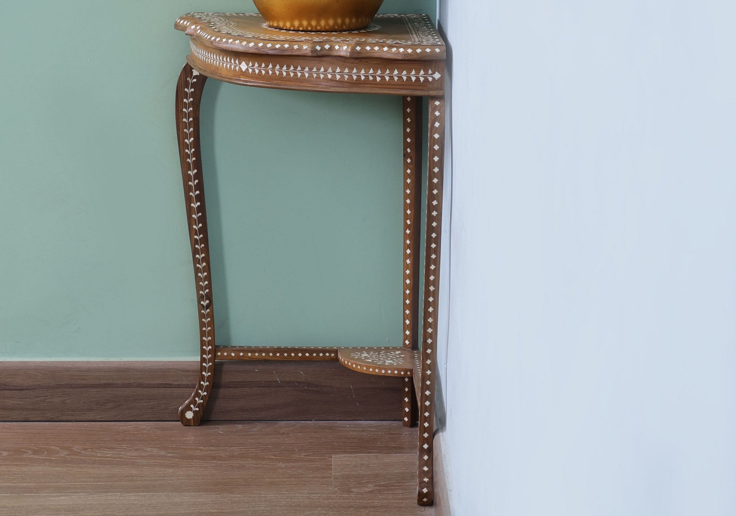 Pringel Console Table