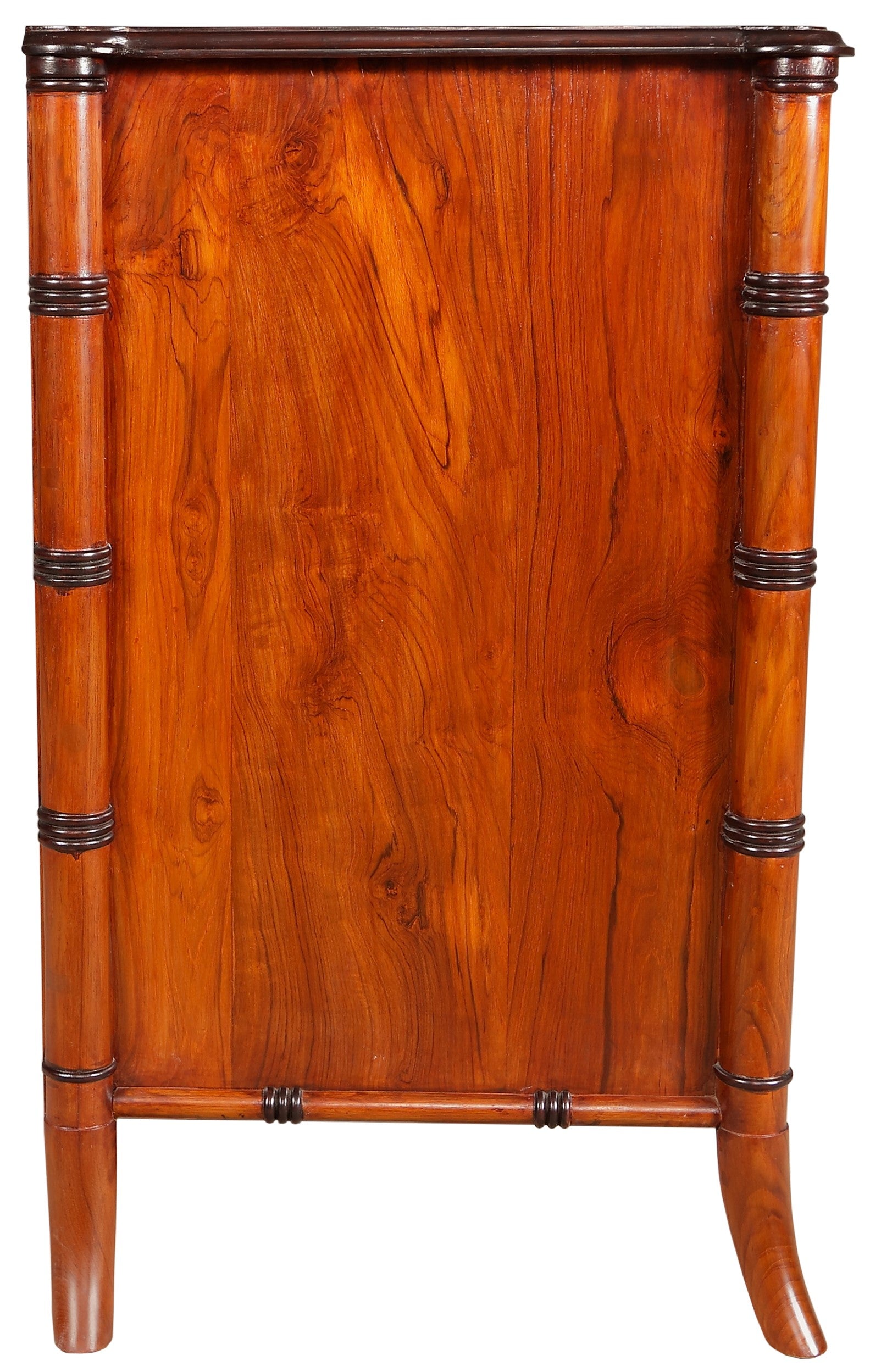 Shore Dresser