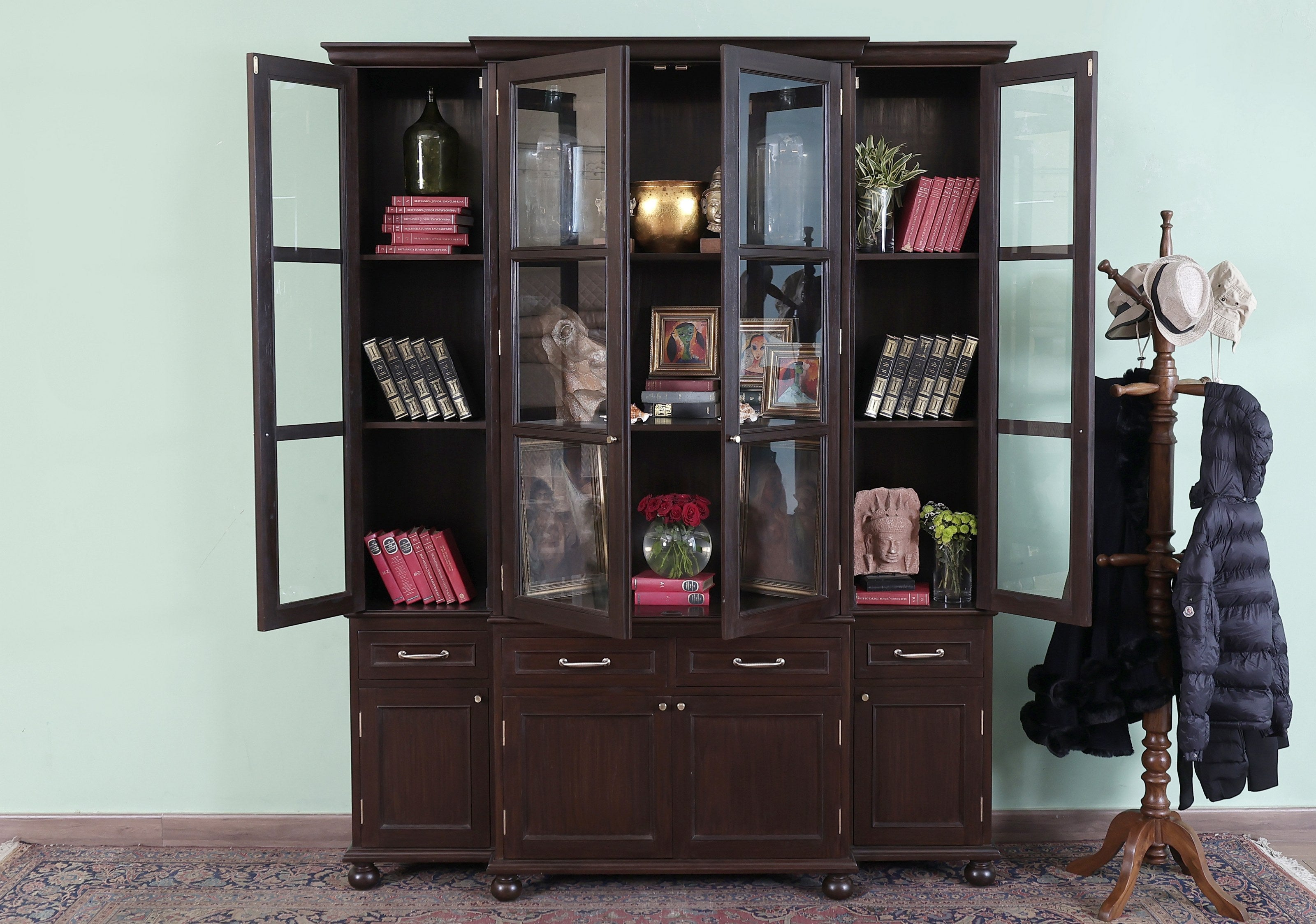 Westmead Cabinet