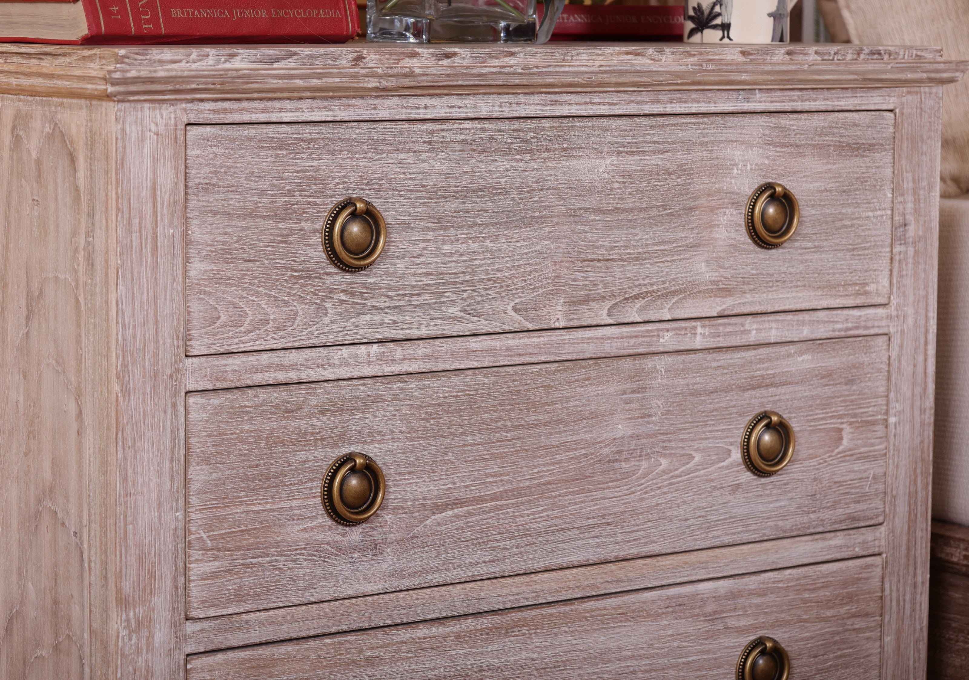 Loghlen Nightstand